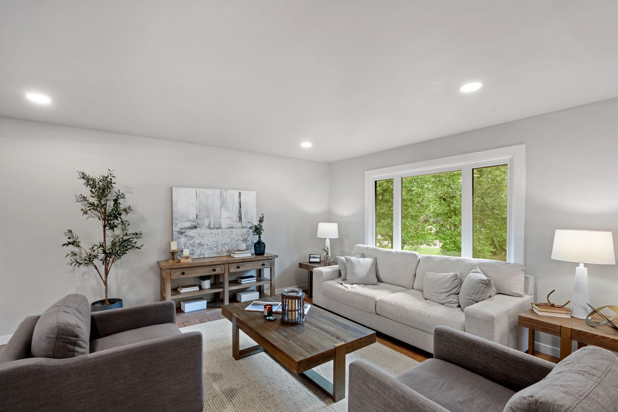 17015 N 30th Avenue N