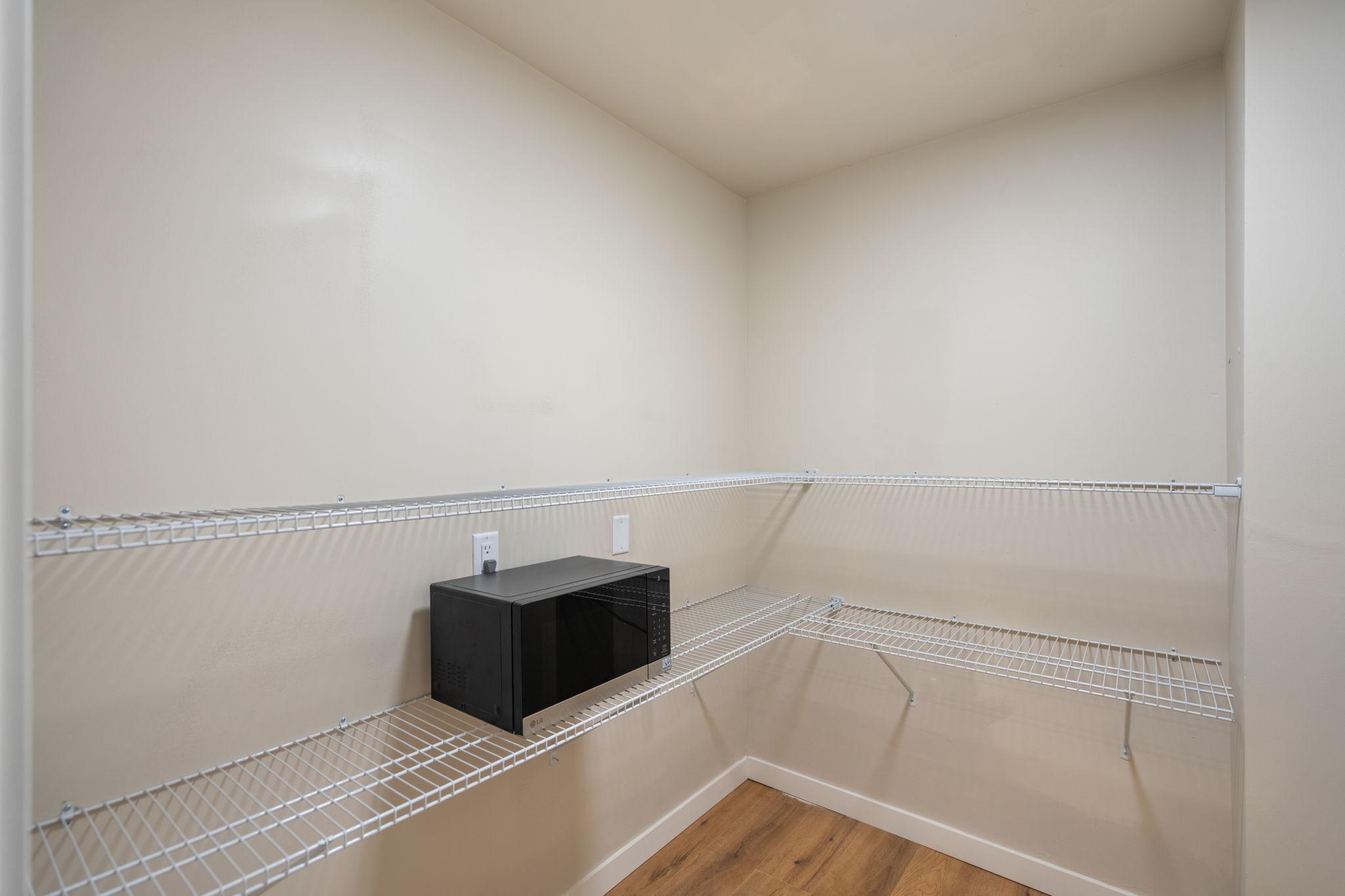 17015 N 30th Avenue N