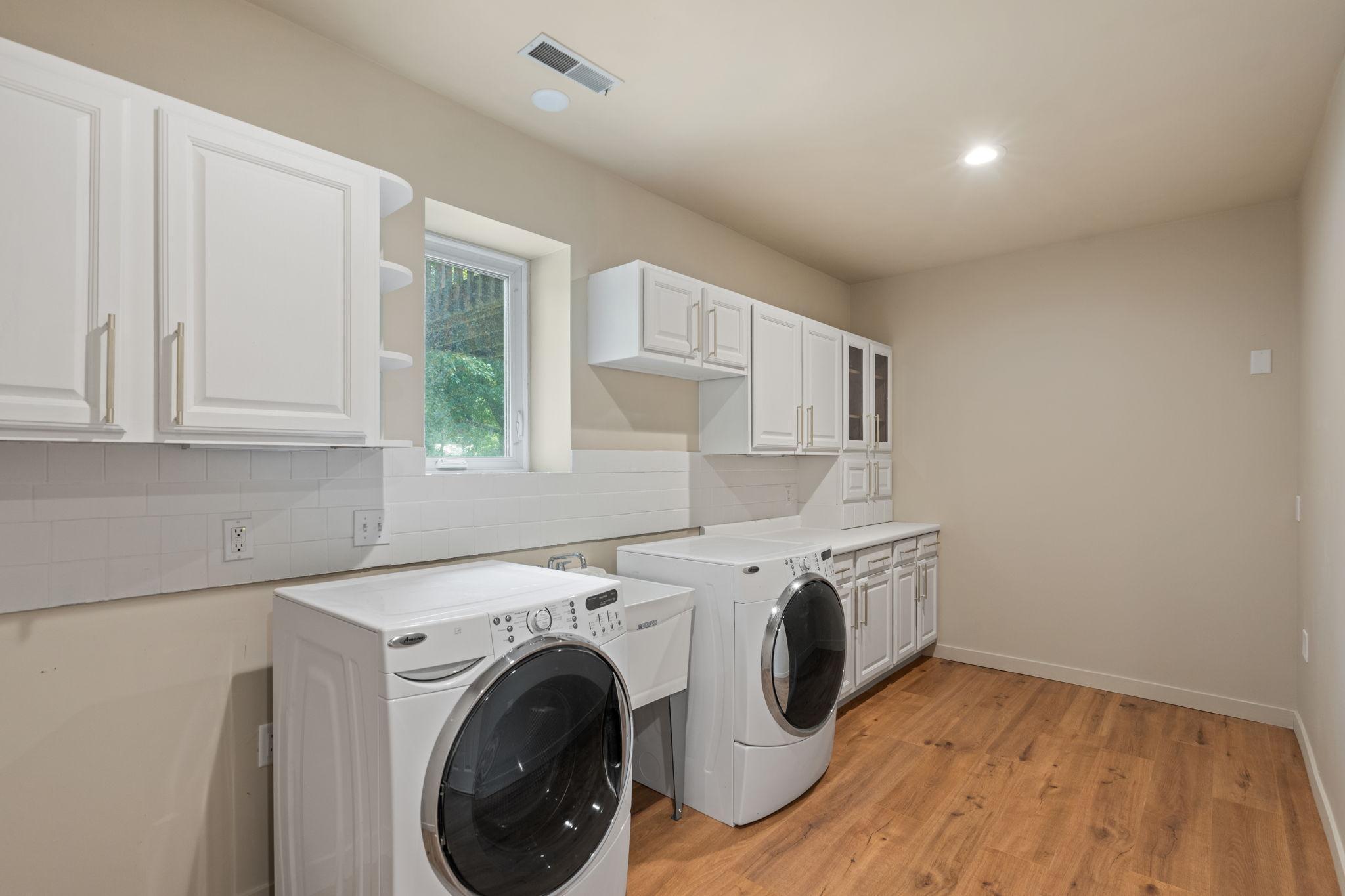 17015 N 30th Avenue N