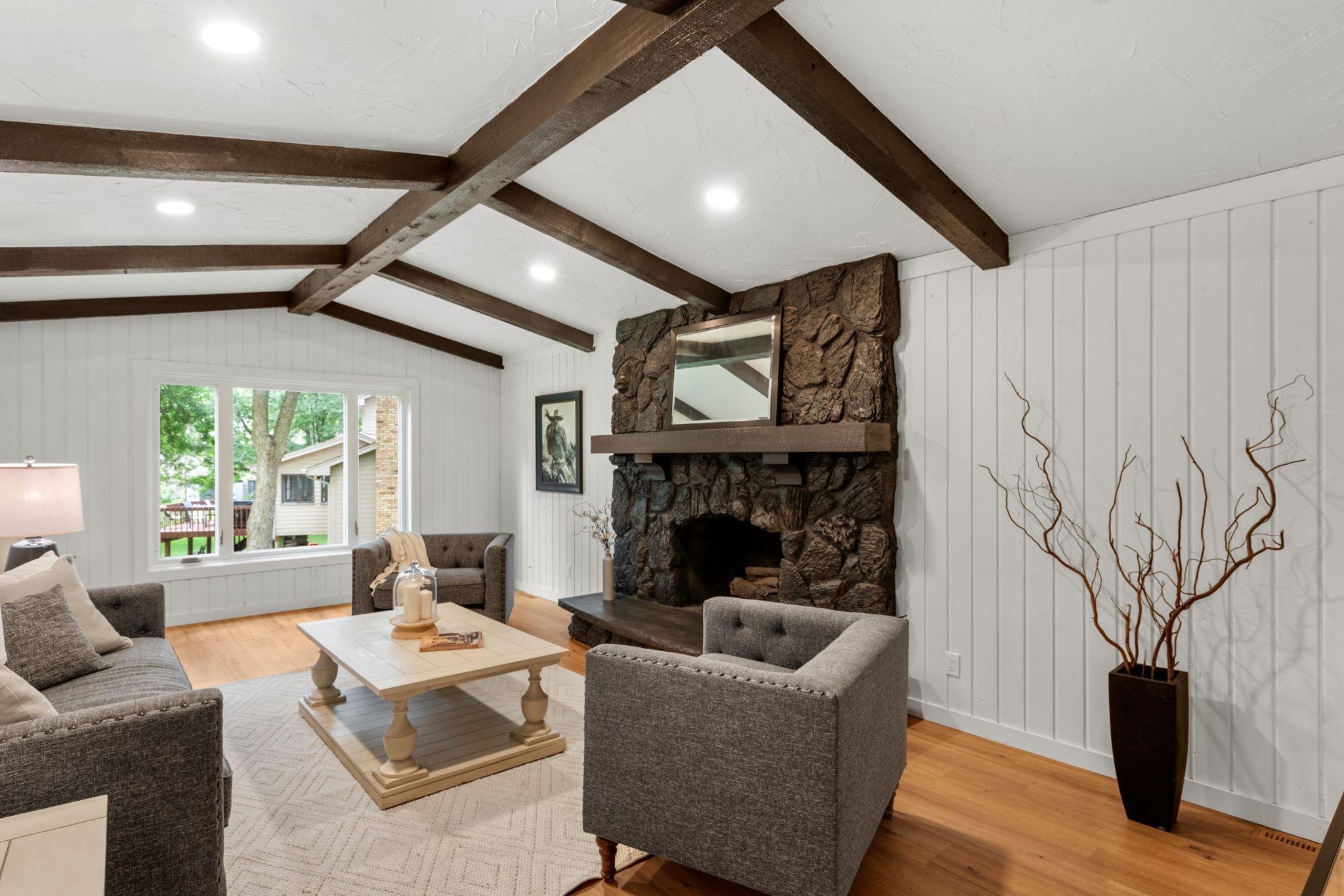 17015 N 30th Avenue N