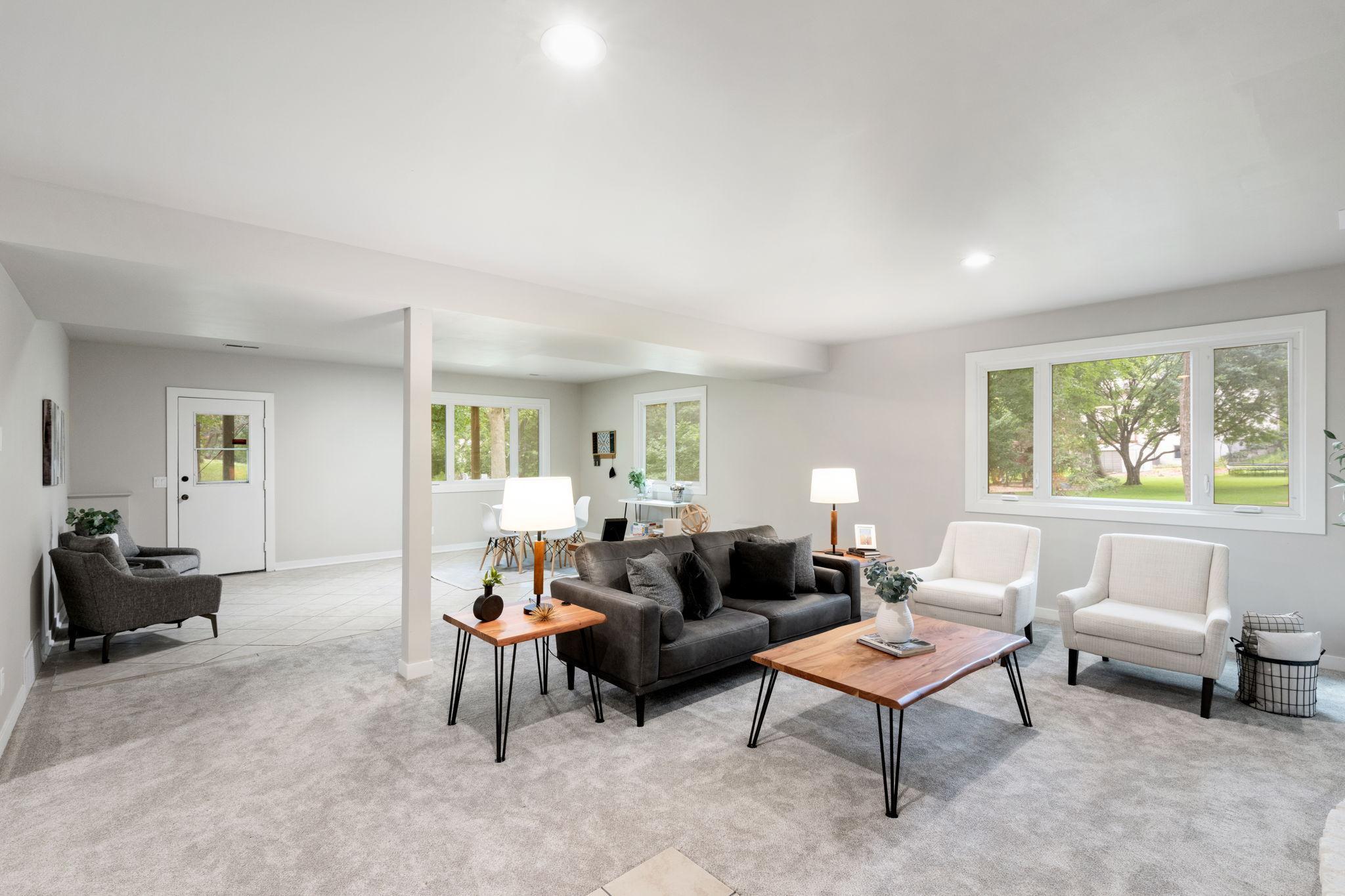 17015 N 30th Avenue N