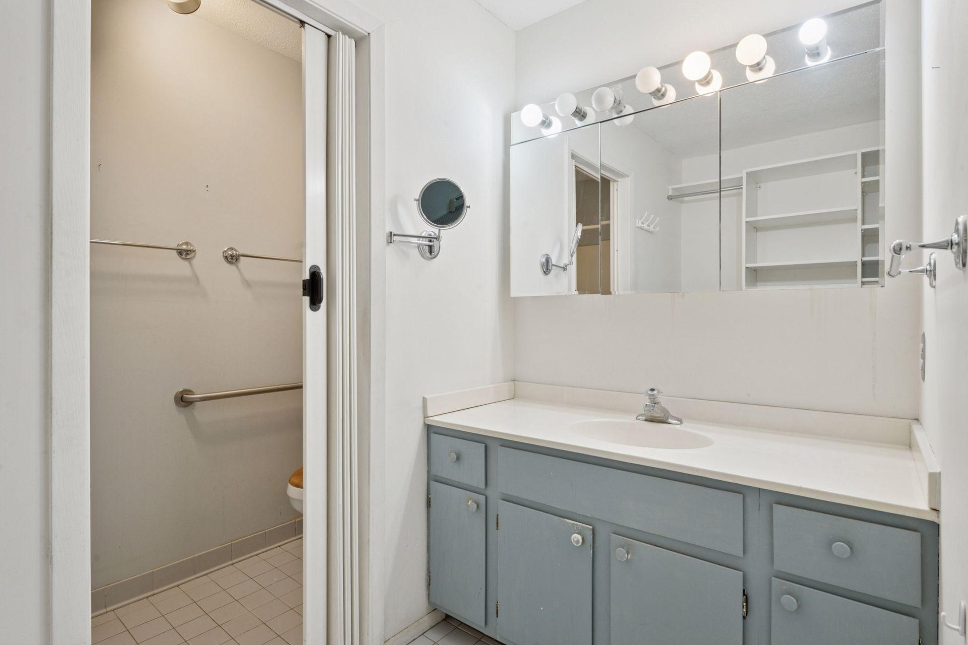 5697 Green Circle Drive Unit: 316