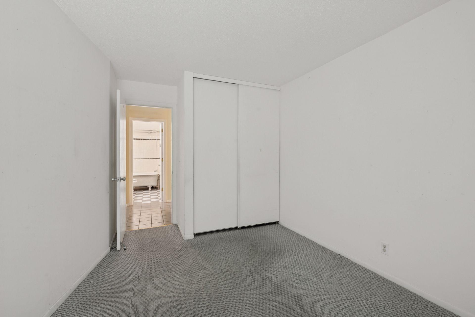 5697 Green Circle Drive Unit: 316