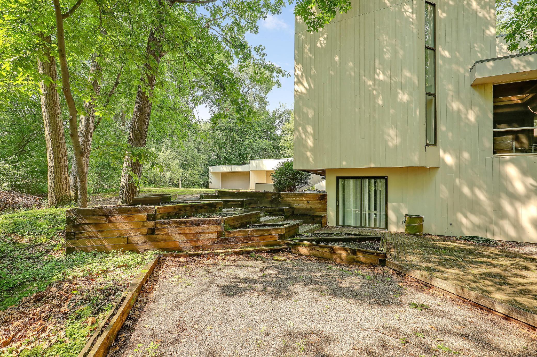 18804 Kingswood Terrace