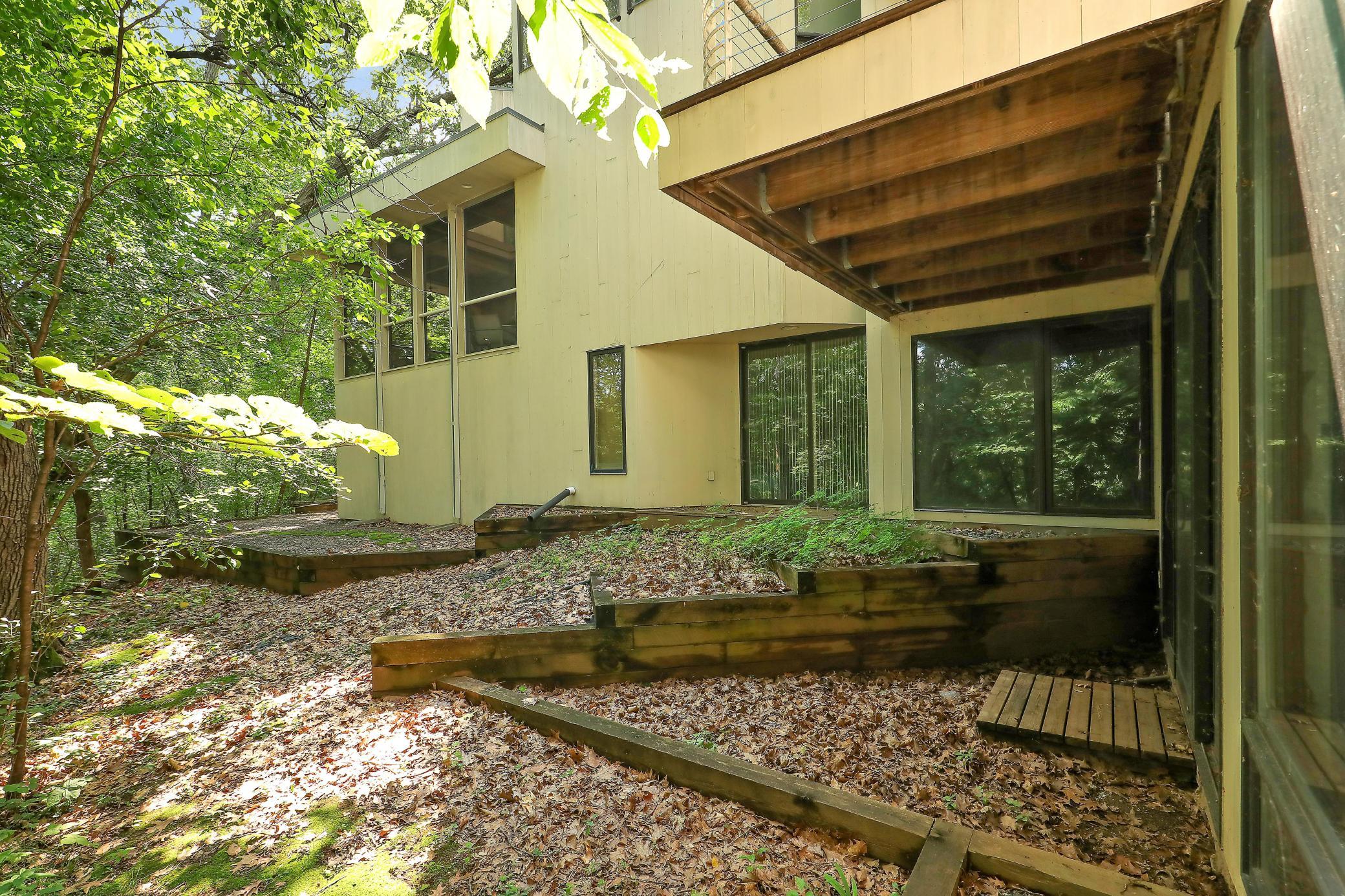 18804 Kingswood Terrace