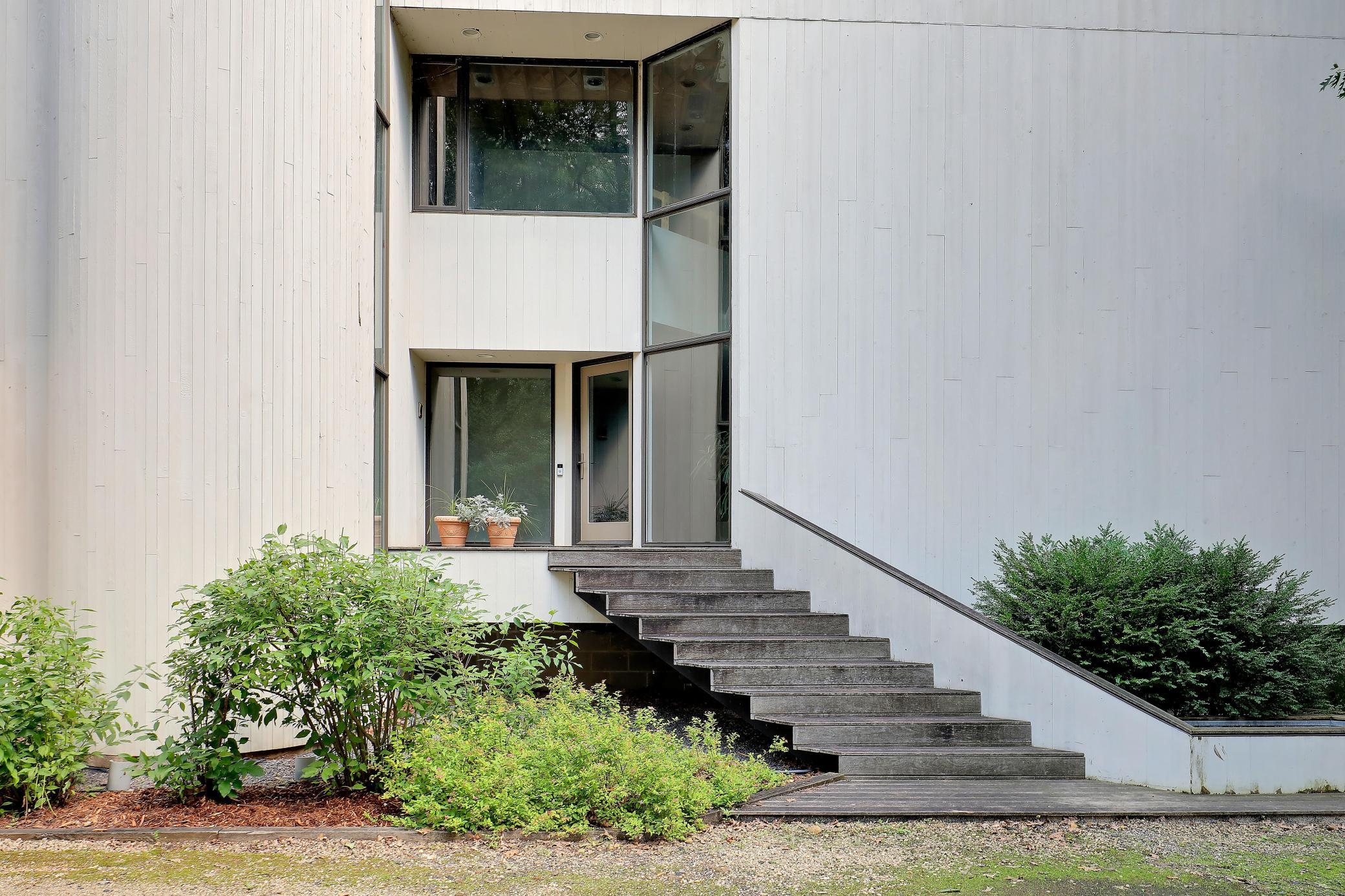 18804 Kingswood Terrace