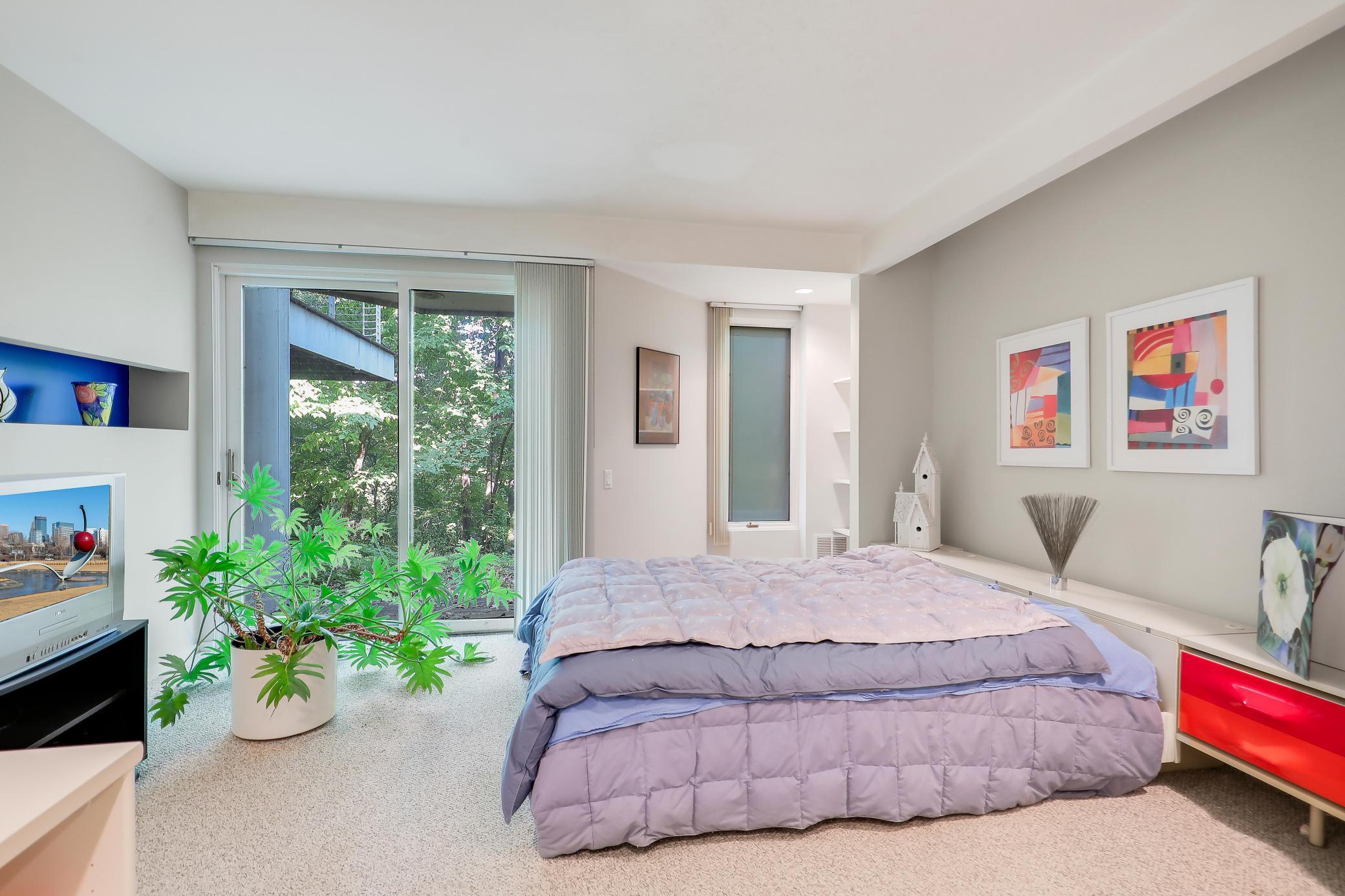 18804 Kingswood Terrace