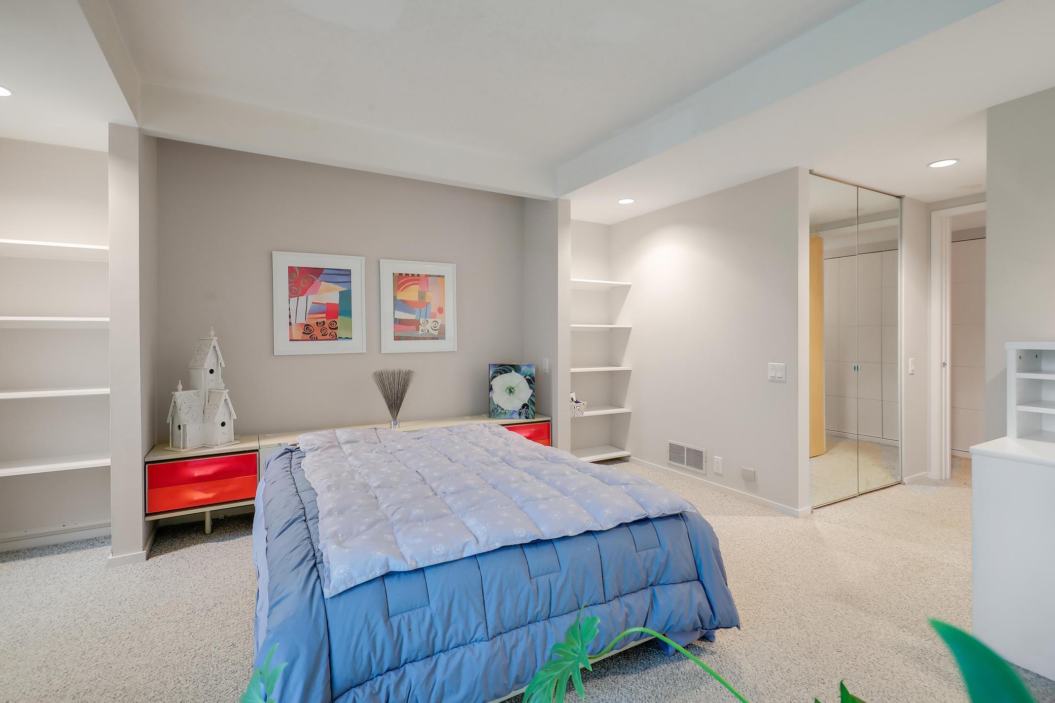 18804 Kingswood Terrace