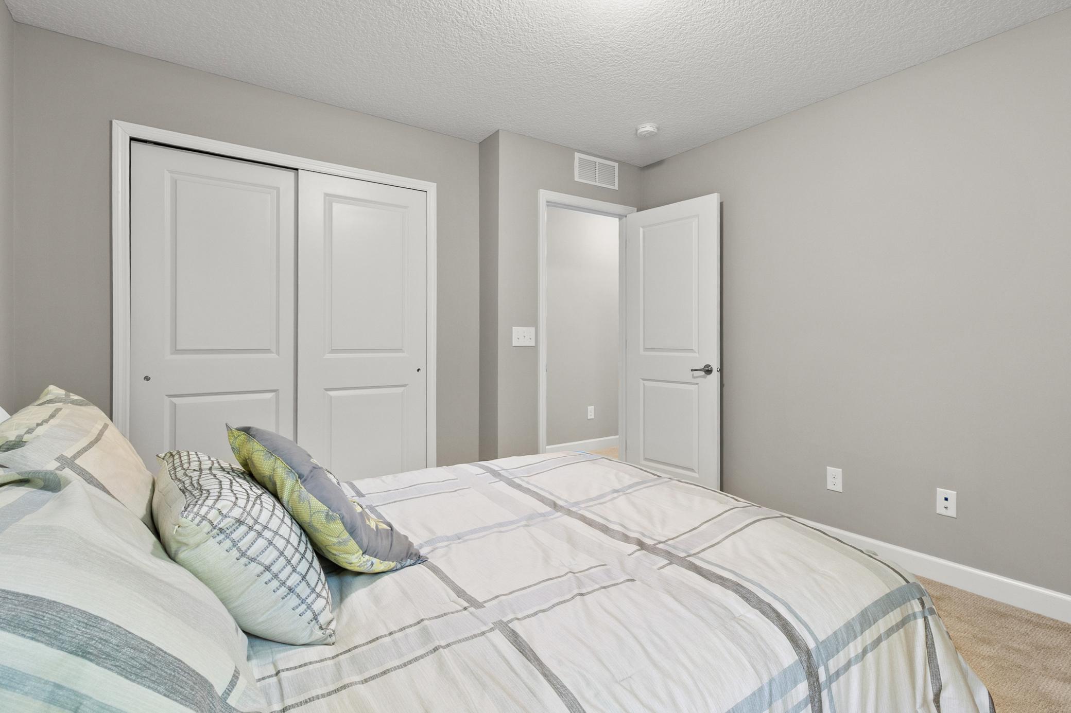 4947 Grandview Avenue