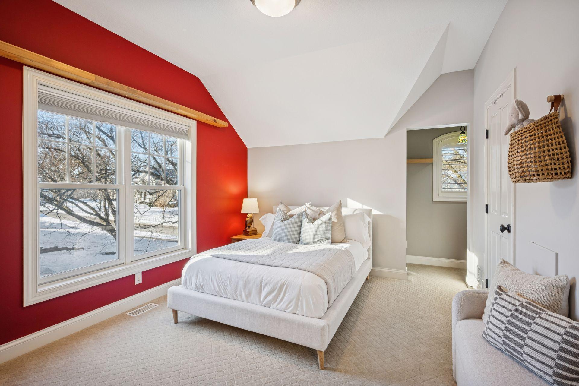 5321 Halifax Avenue S