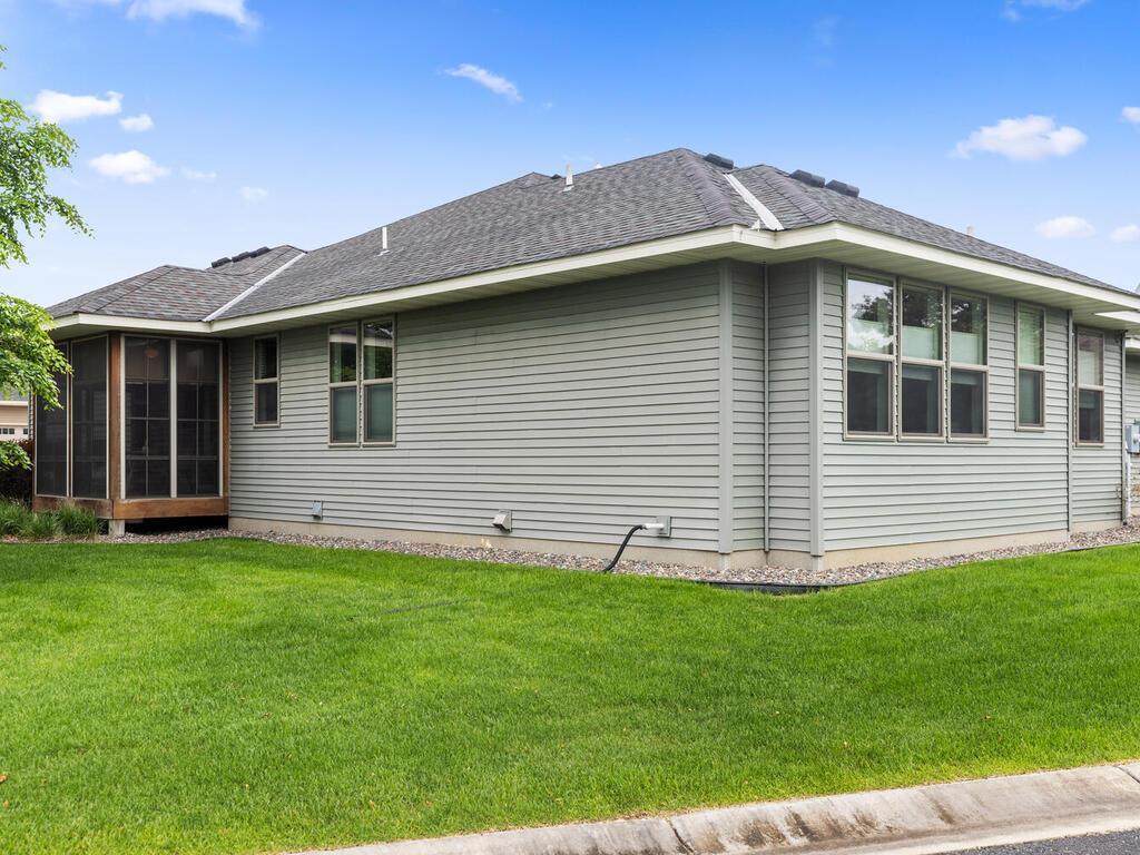 1128 Willowbrook Circle