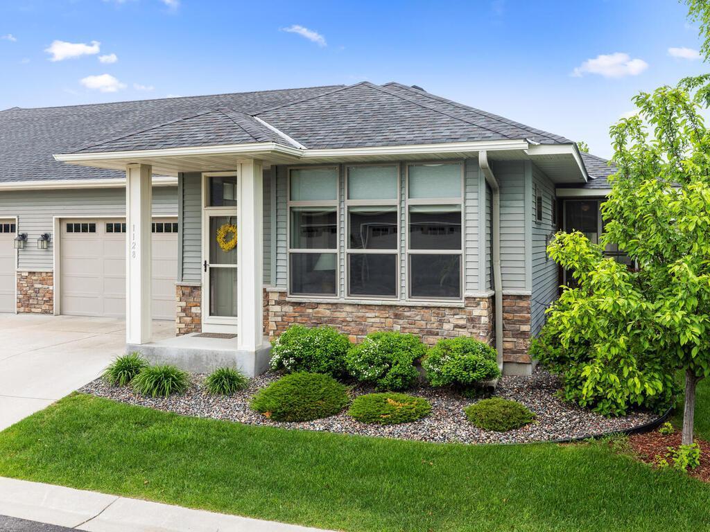 1128 Willowbrook Circle