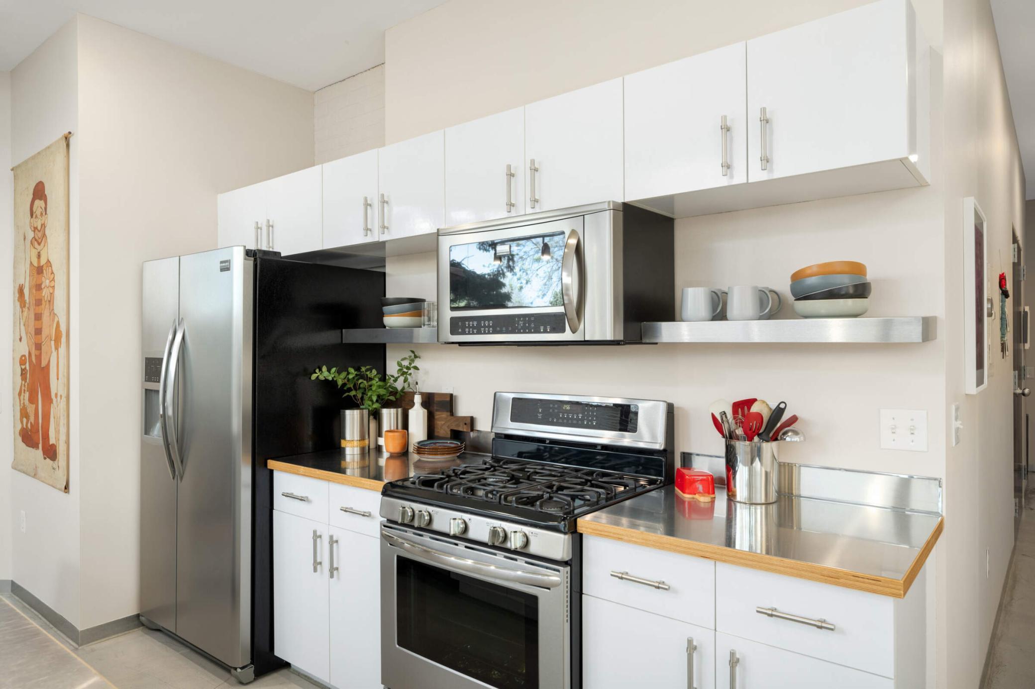 5601 Smetana Drive Unit: 113