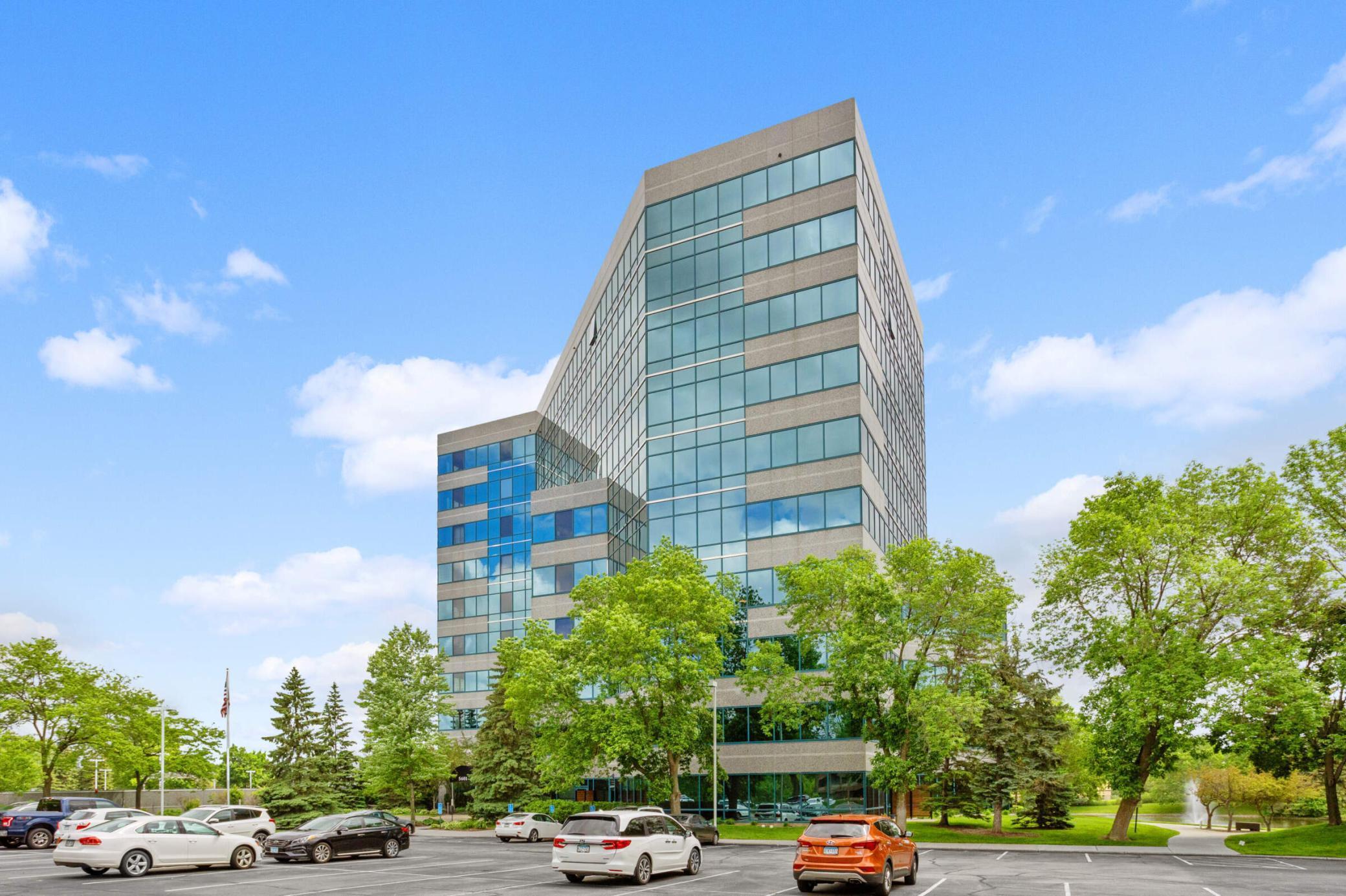 5601 Smetana Drive Unit: 113