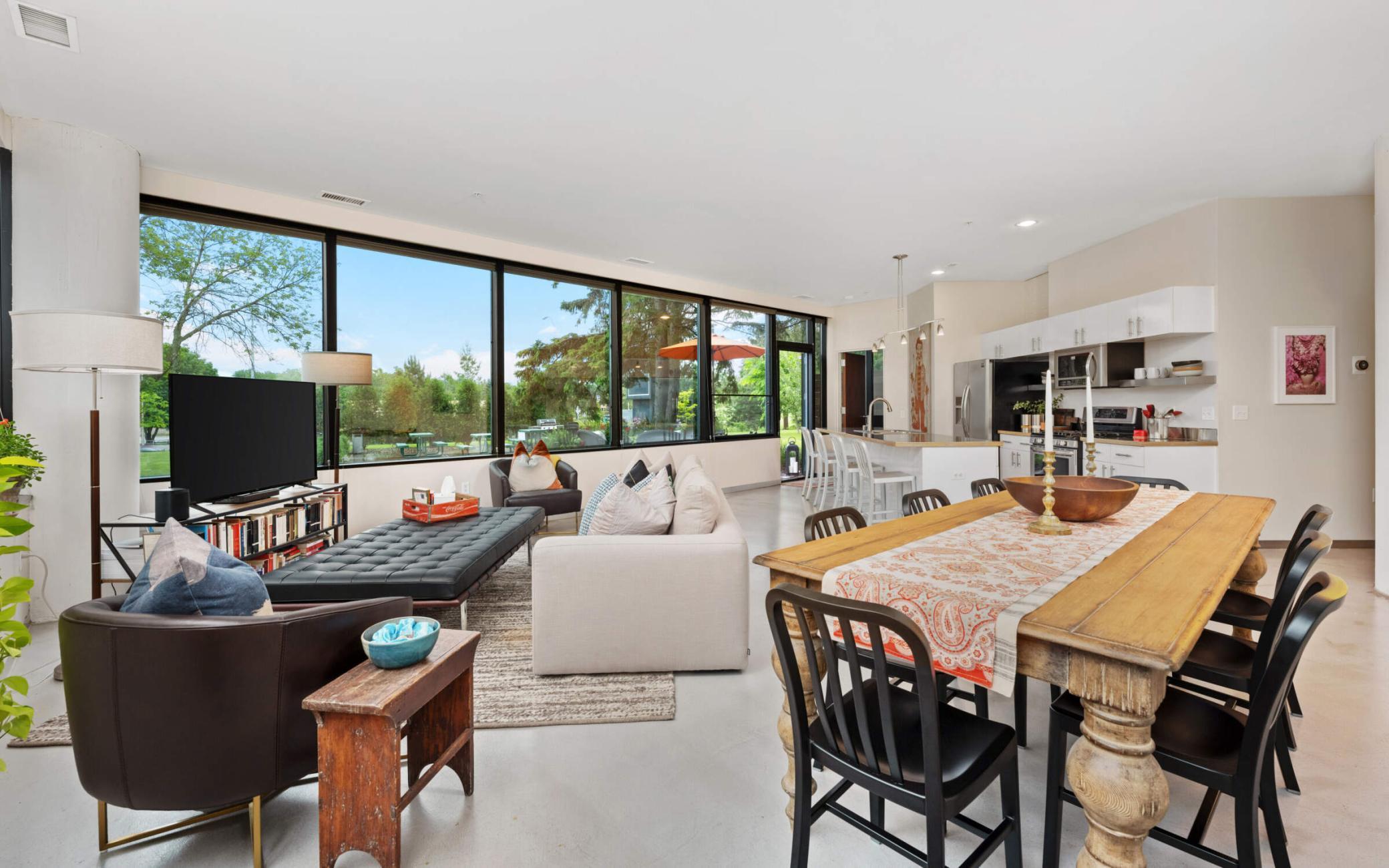 5601 Smetana Drive Unit: 113