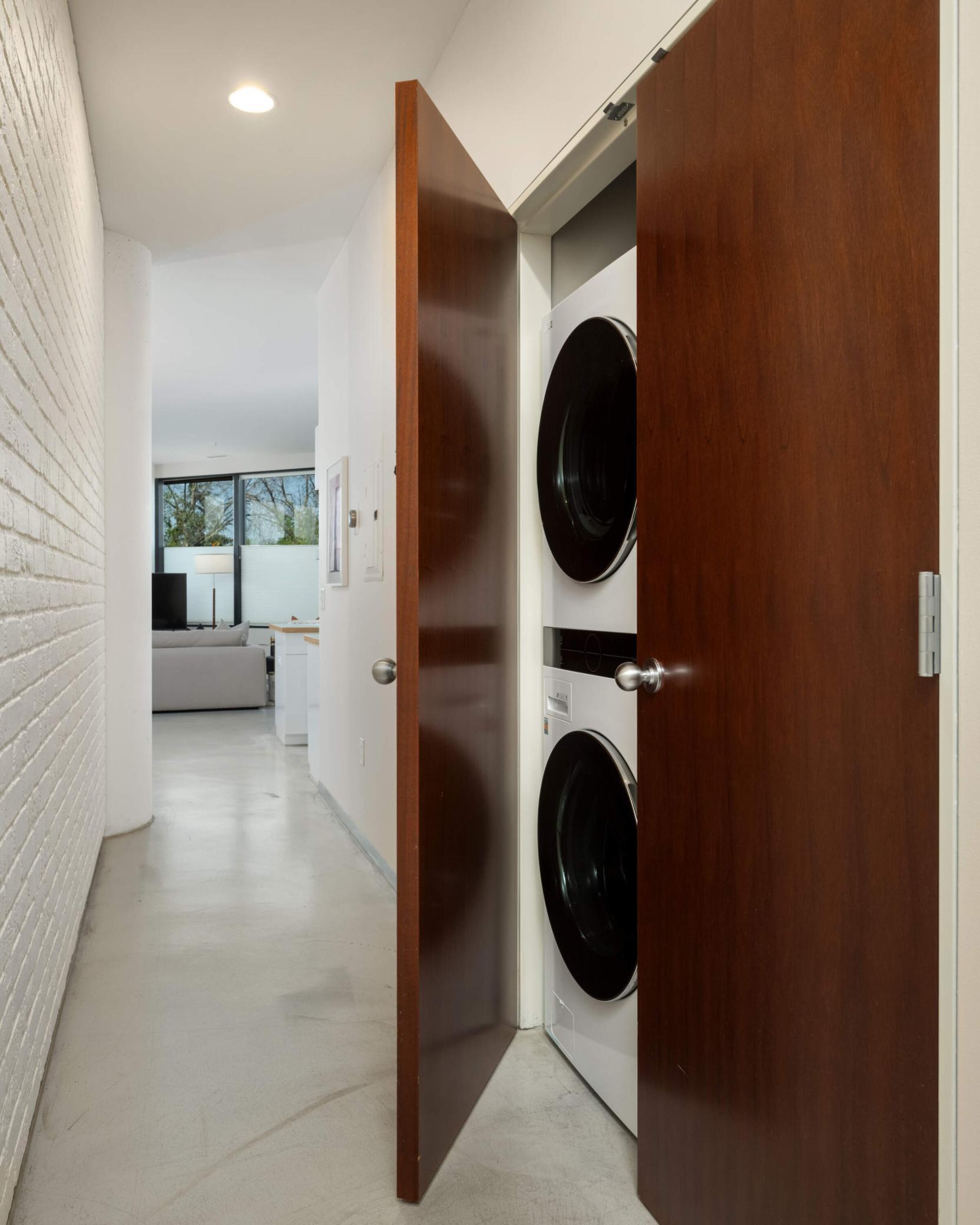 5601 Smetana Drive Unit: 113