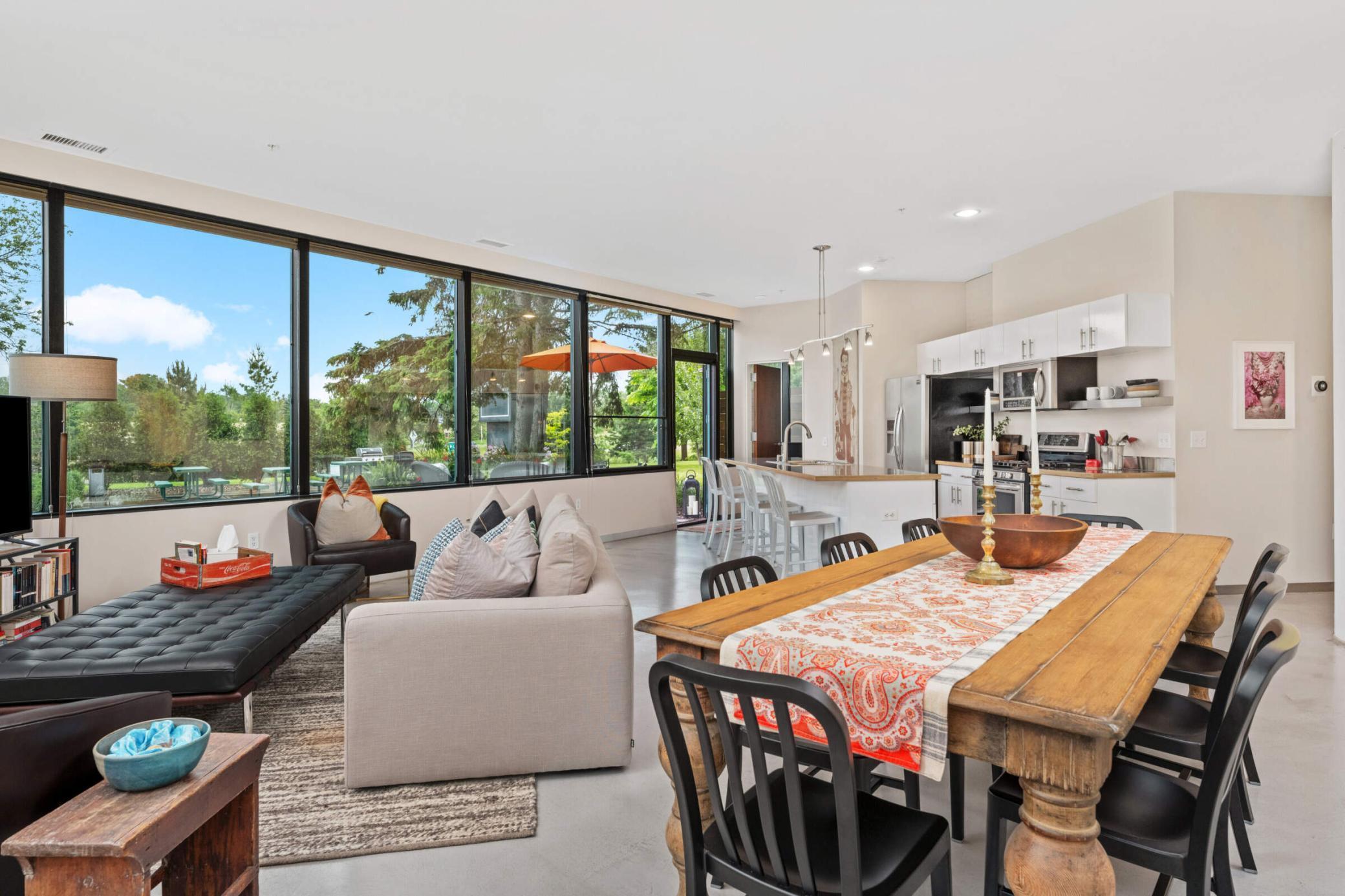 5601 Smetana Drive Unit: 113