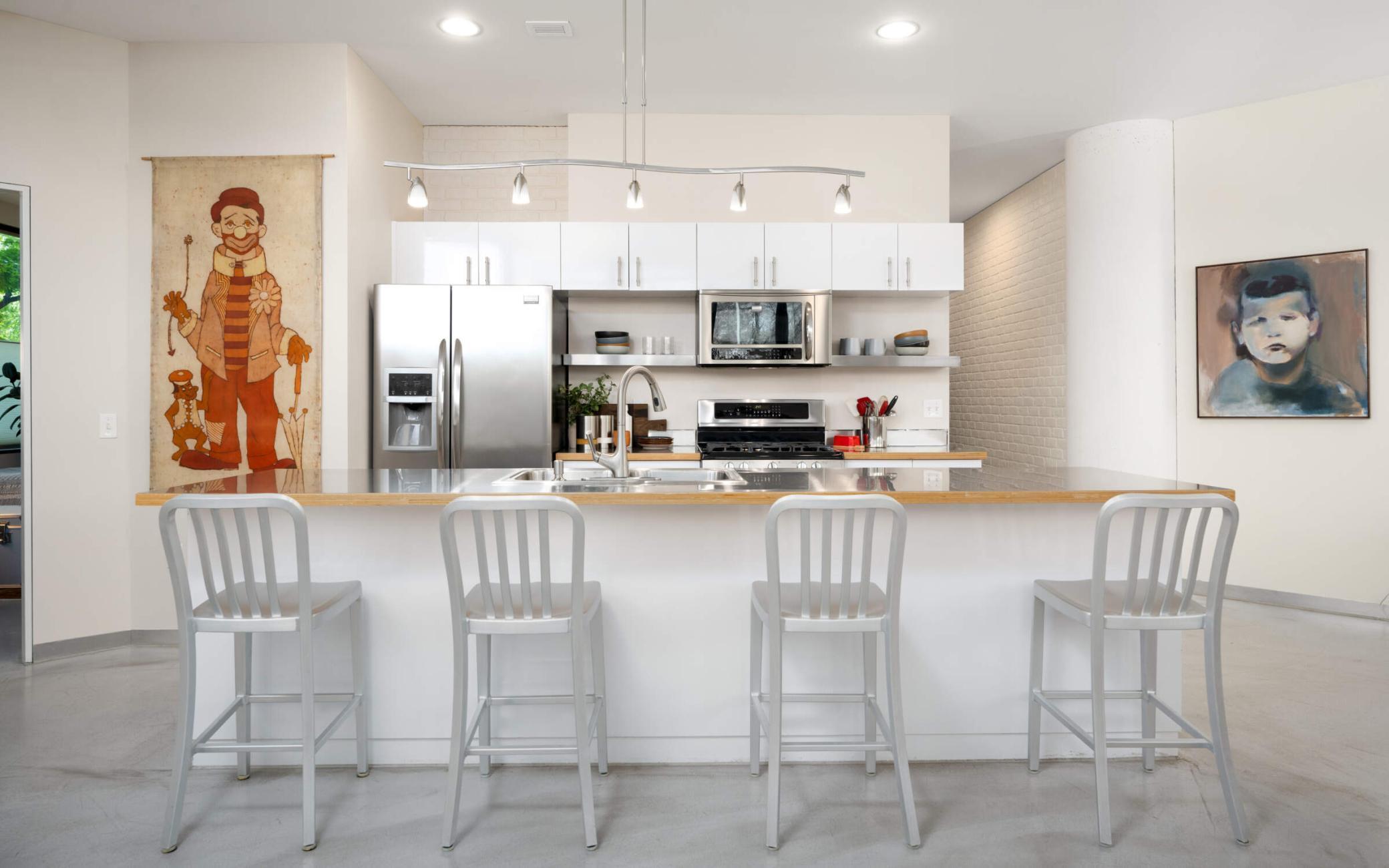 5601 Smetana Drive Unit: 113