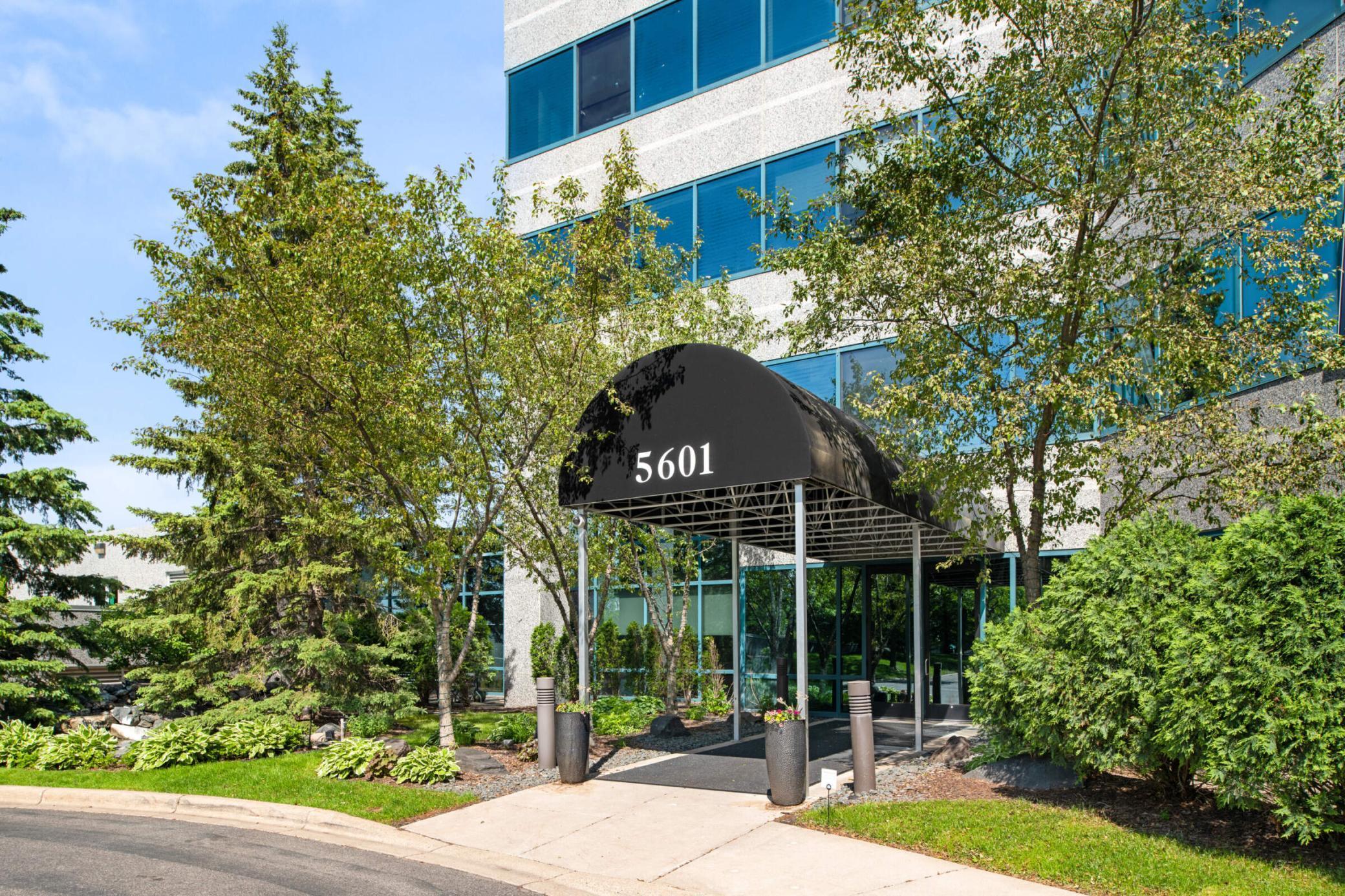 5601 Smetana Drive Unit: 113