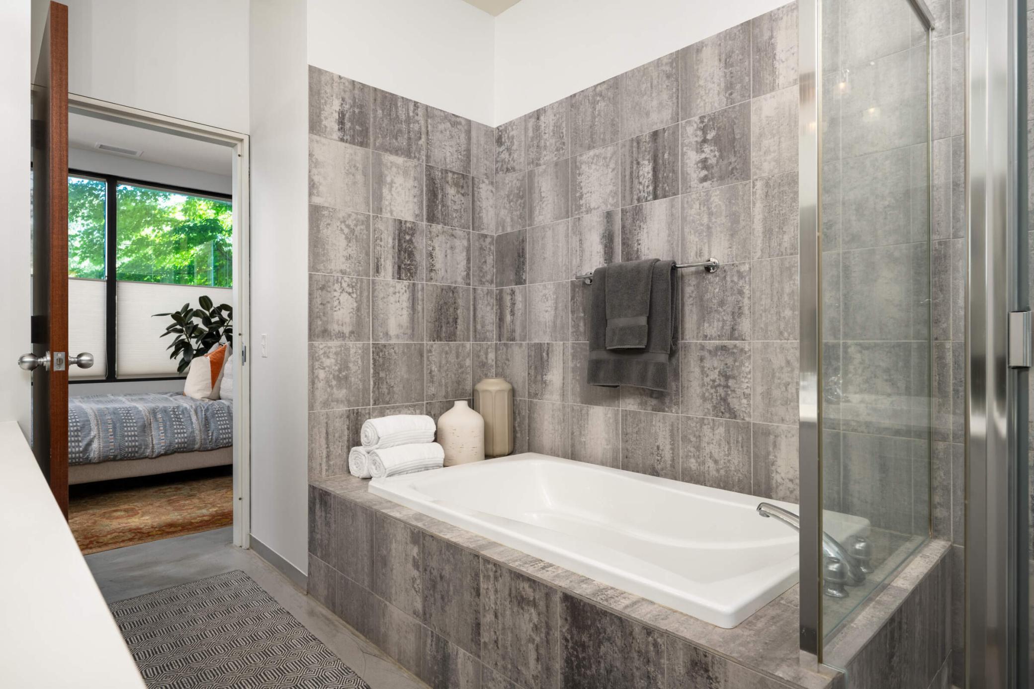 5601 Smetana Drive Unit: 113