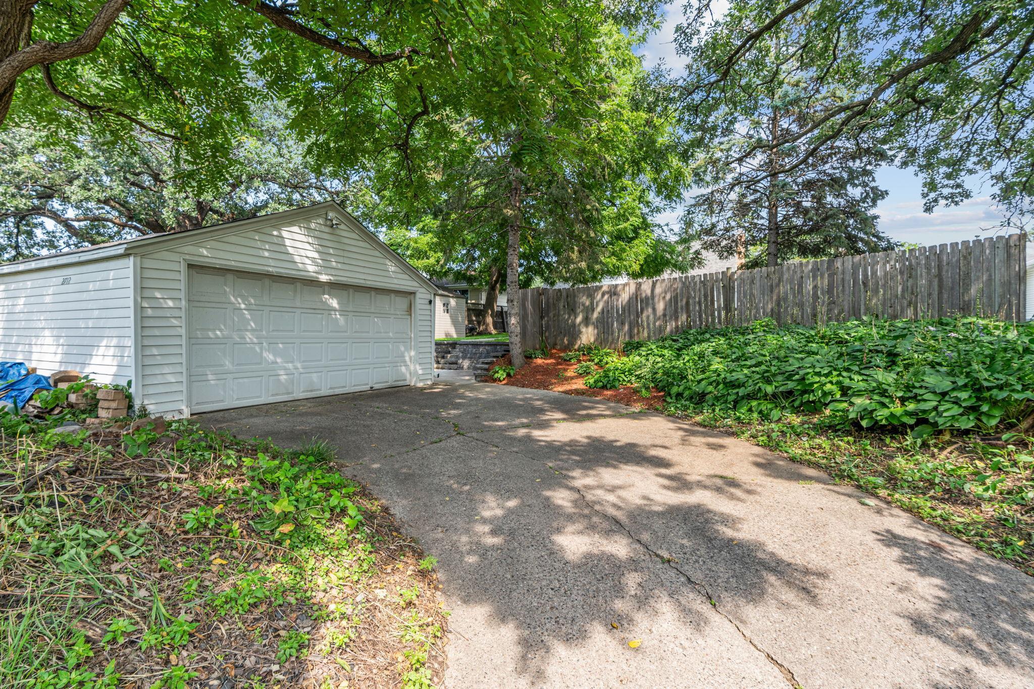 2712 Toledo Avenue S