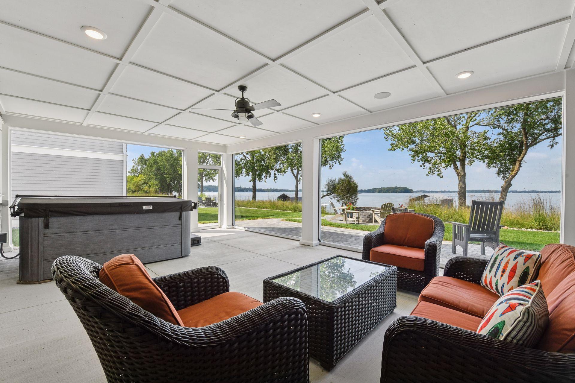 155 Lakeshore Circle