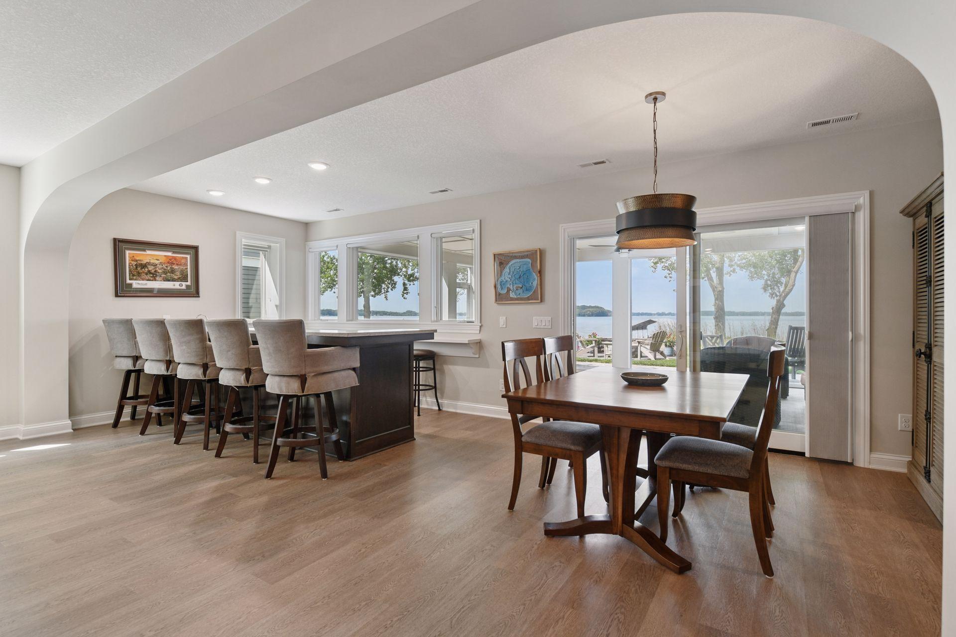 155 Lakeshore Circle