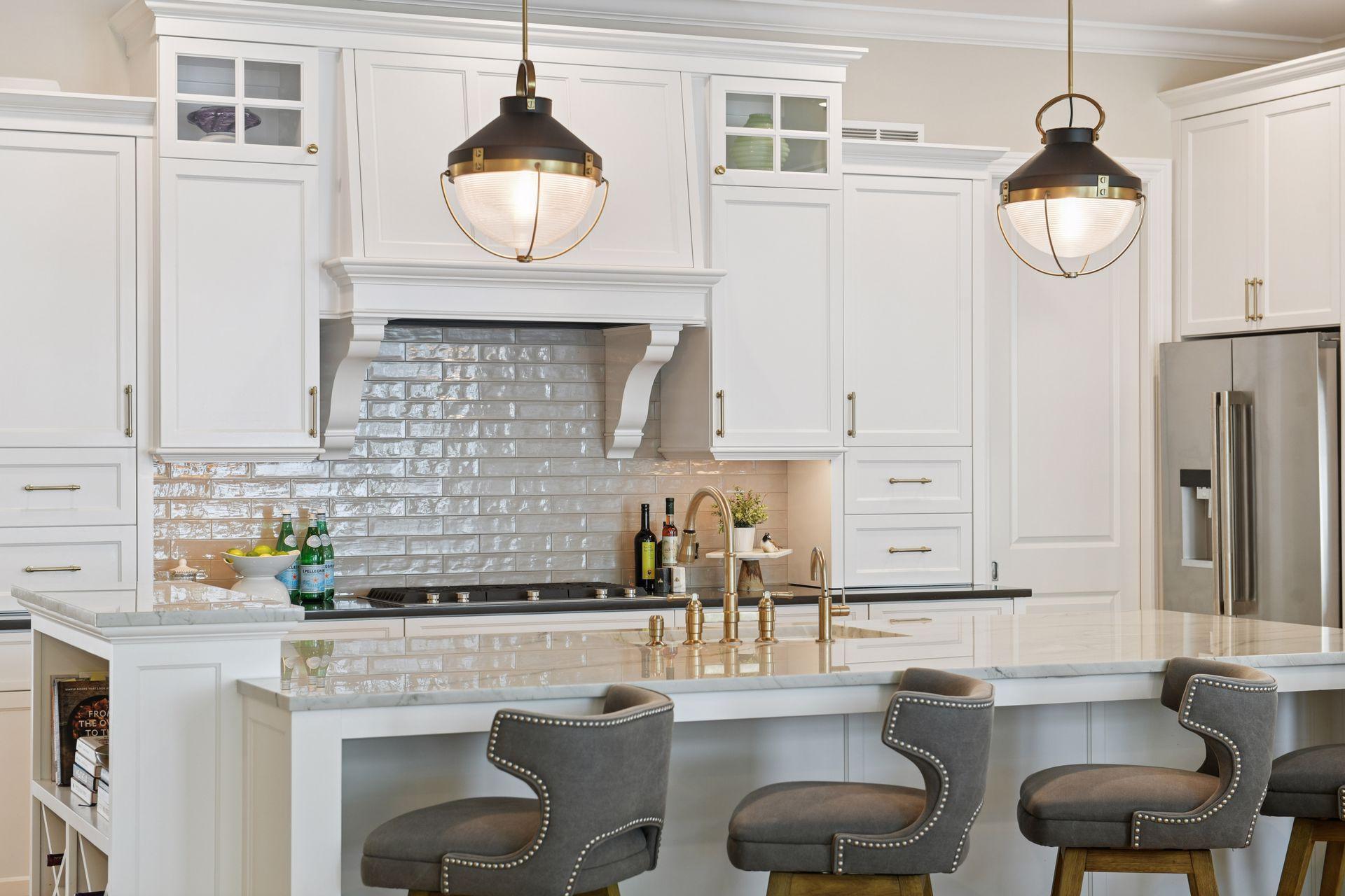 155 Lakeshore Circle