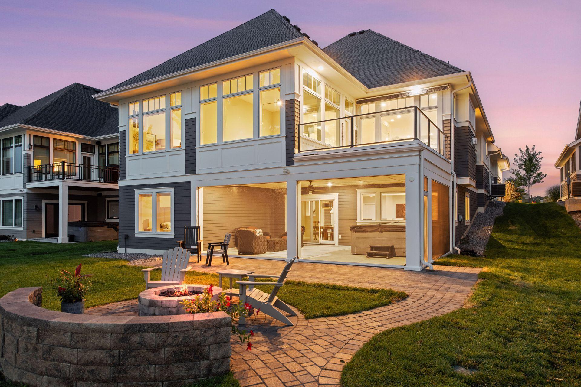 155 Lakeshore Circle