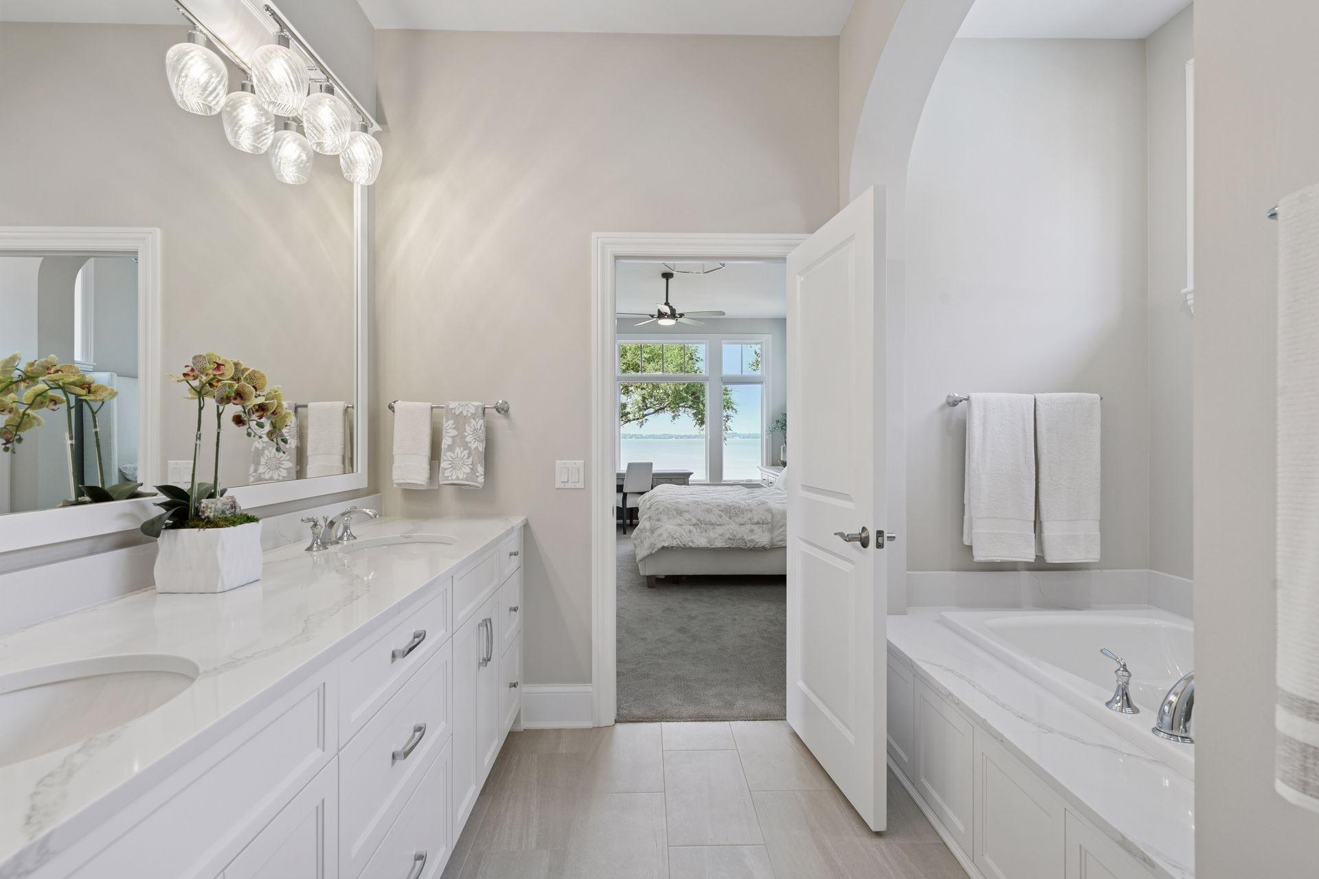 155 Lakeshore Circle