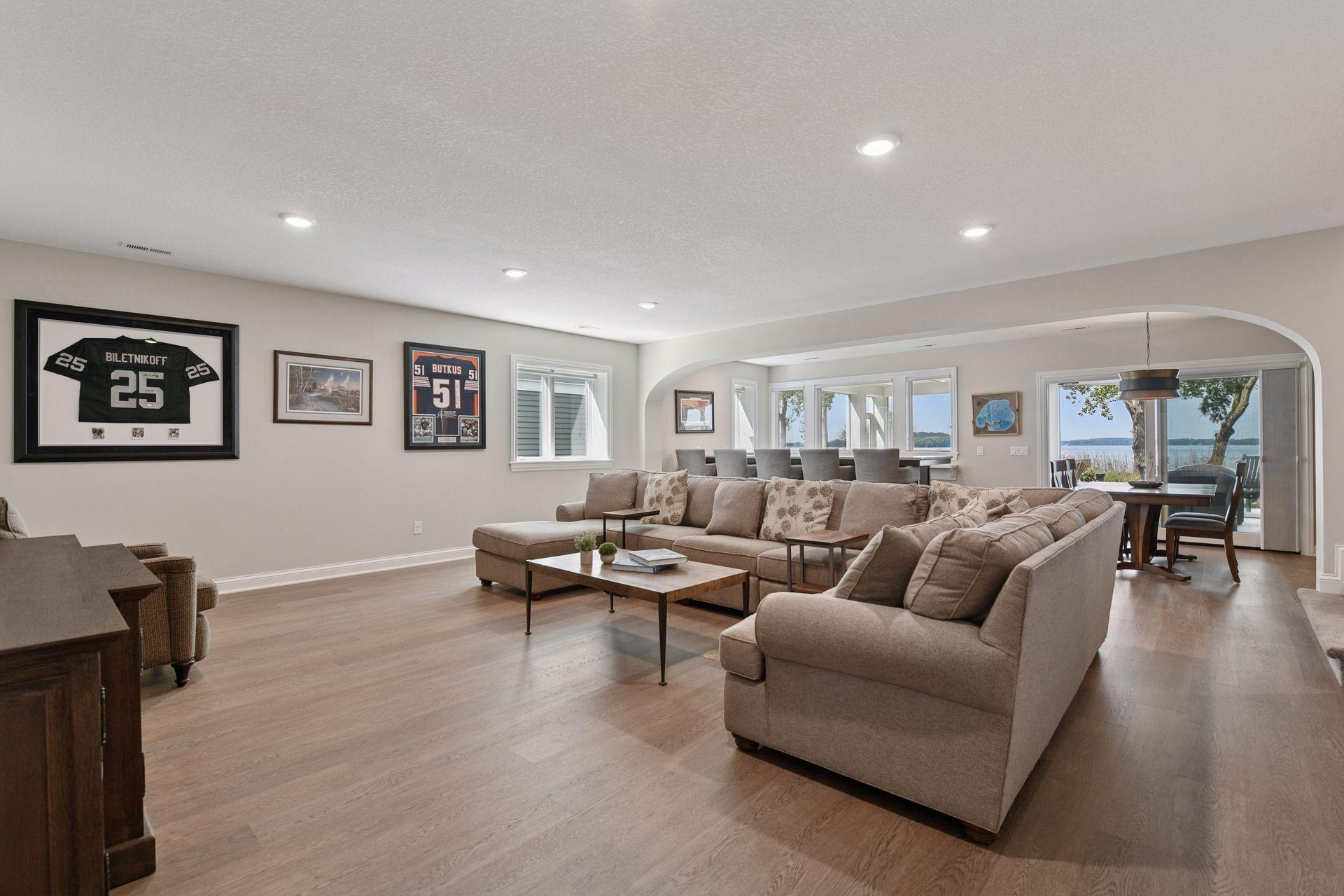 155 Lakeshore Circle