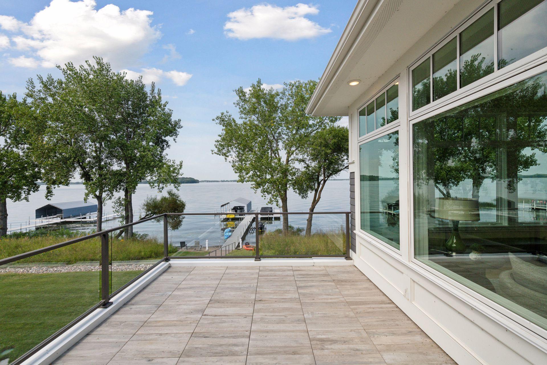 155 Lakeshore Circle