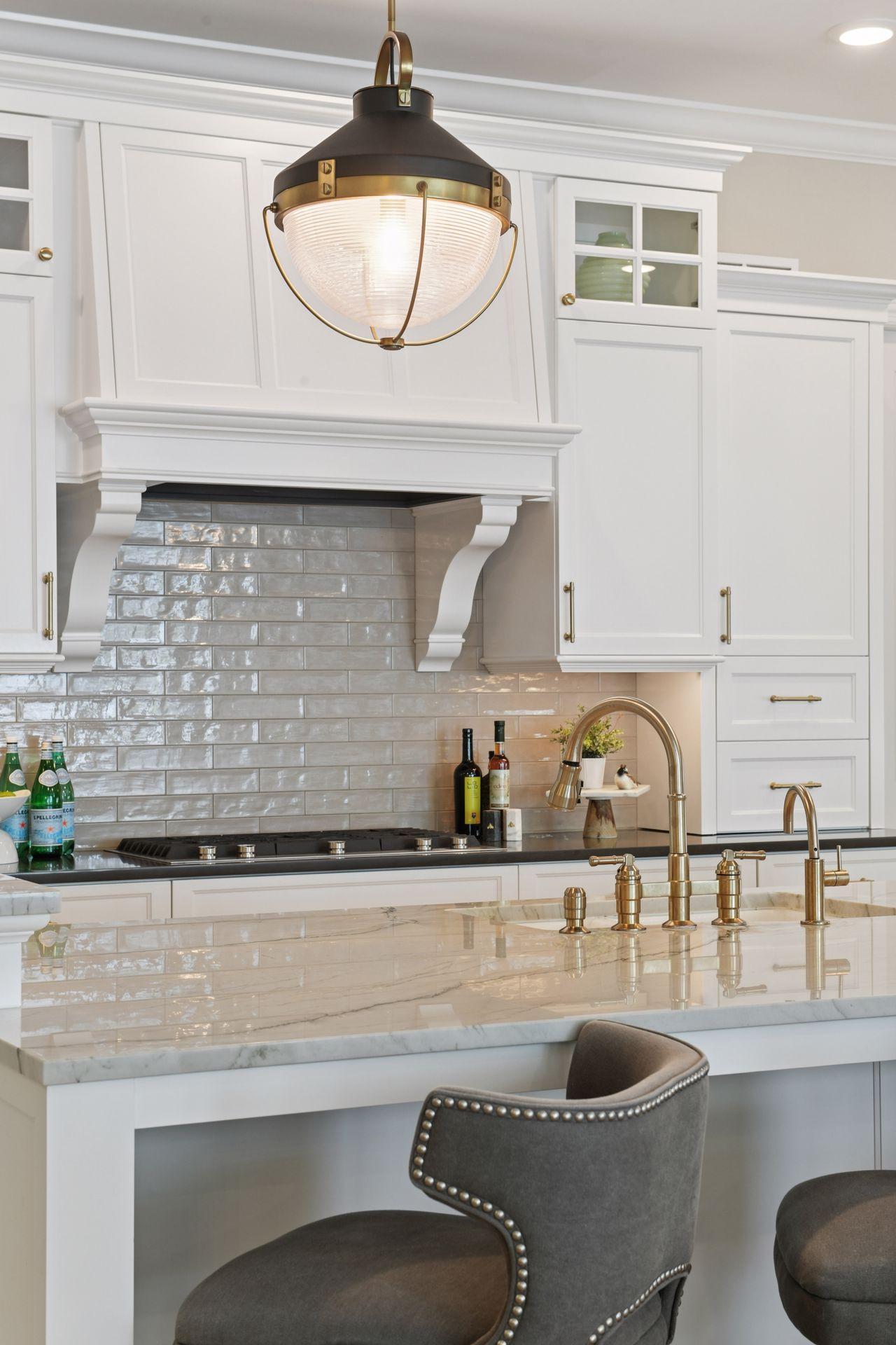 155 Lakeshore Circle