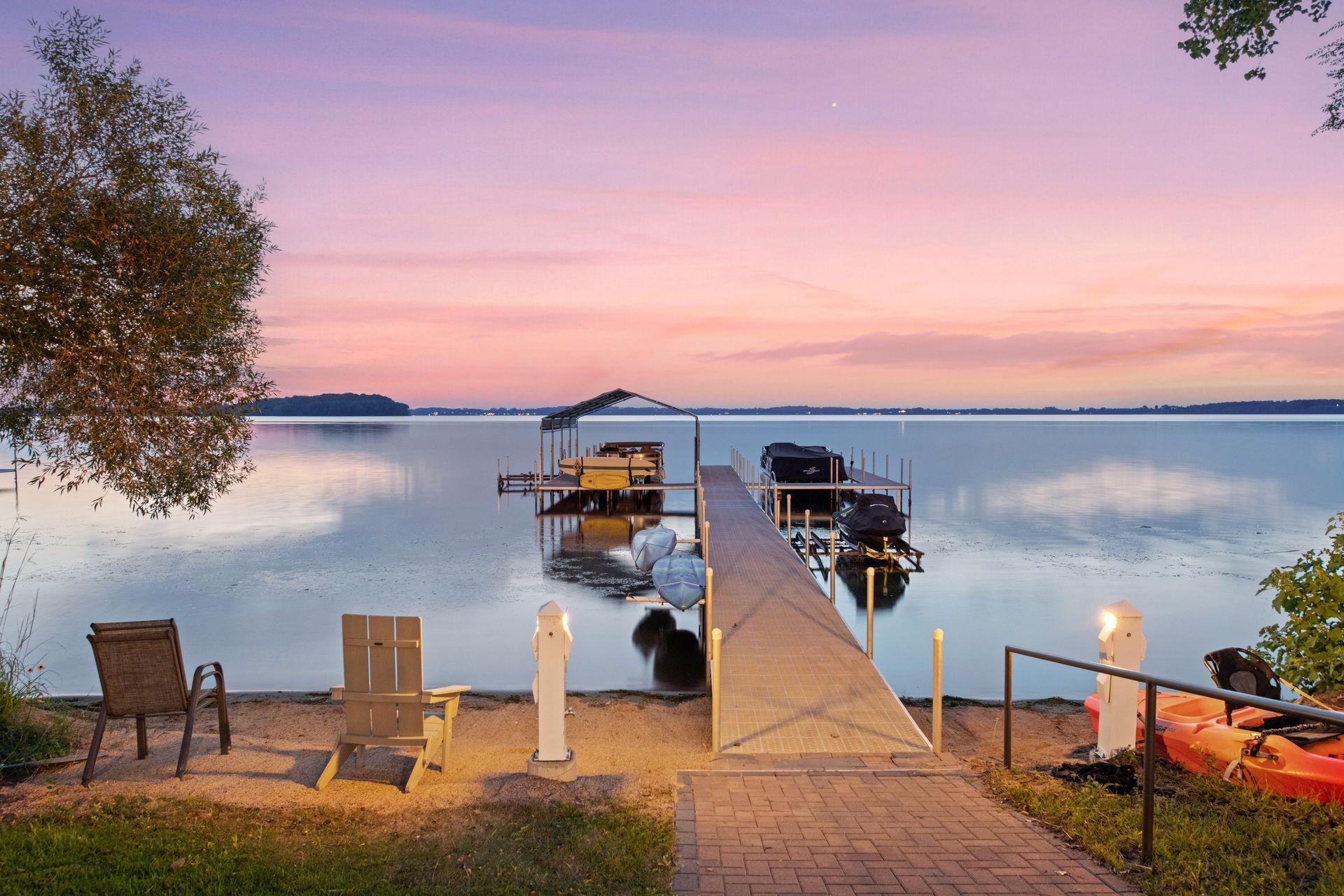 155 Lakeshore Circle