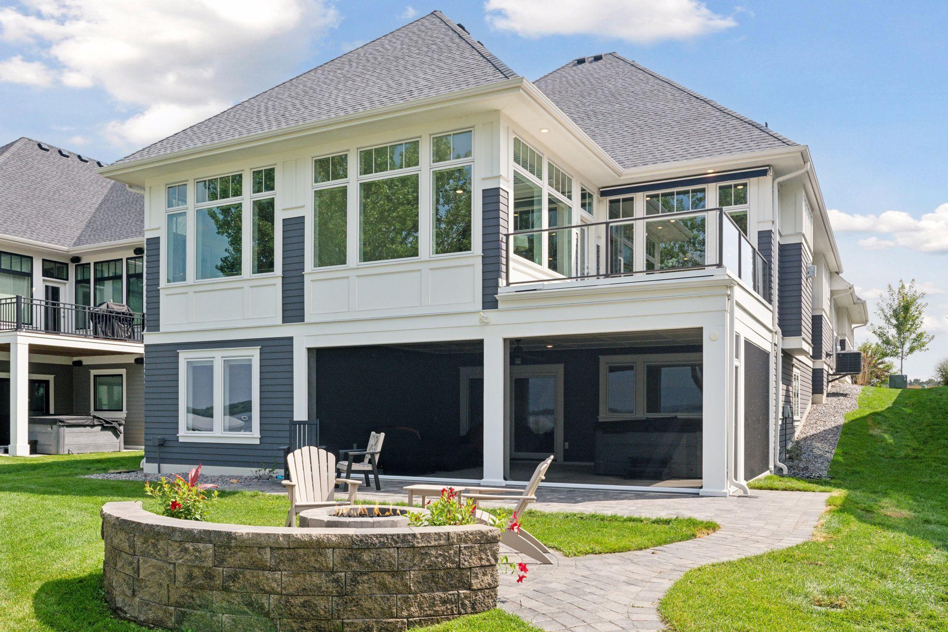 155 Lakeshore Circle