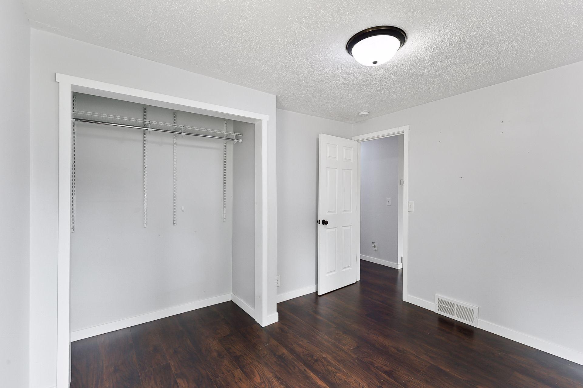 4556 Island View Drive
