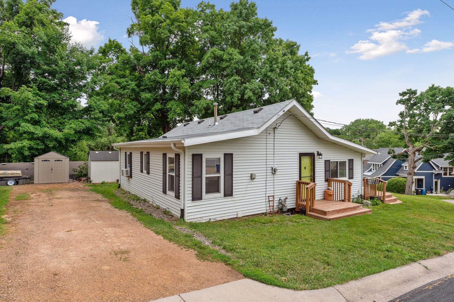 4556 Island View Drive