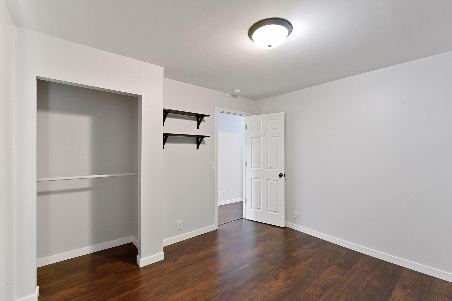 4556 Island View Drive