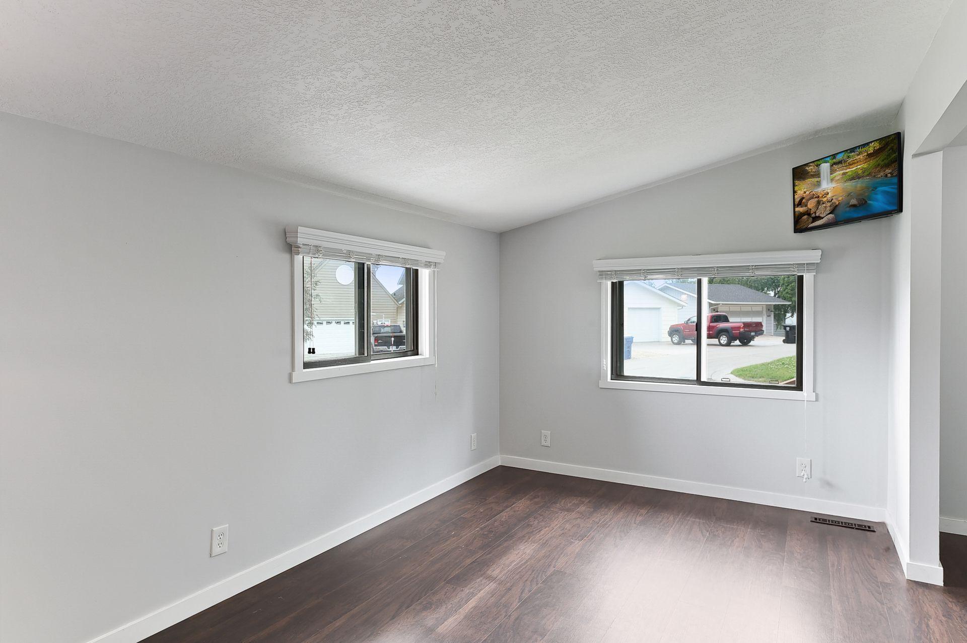 4556 Island View Drive
