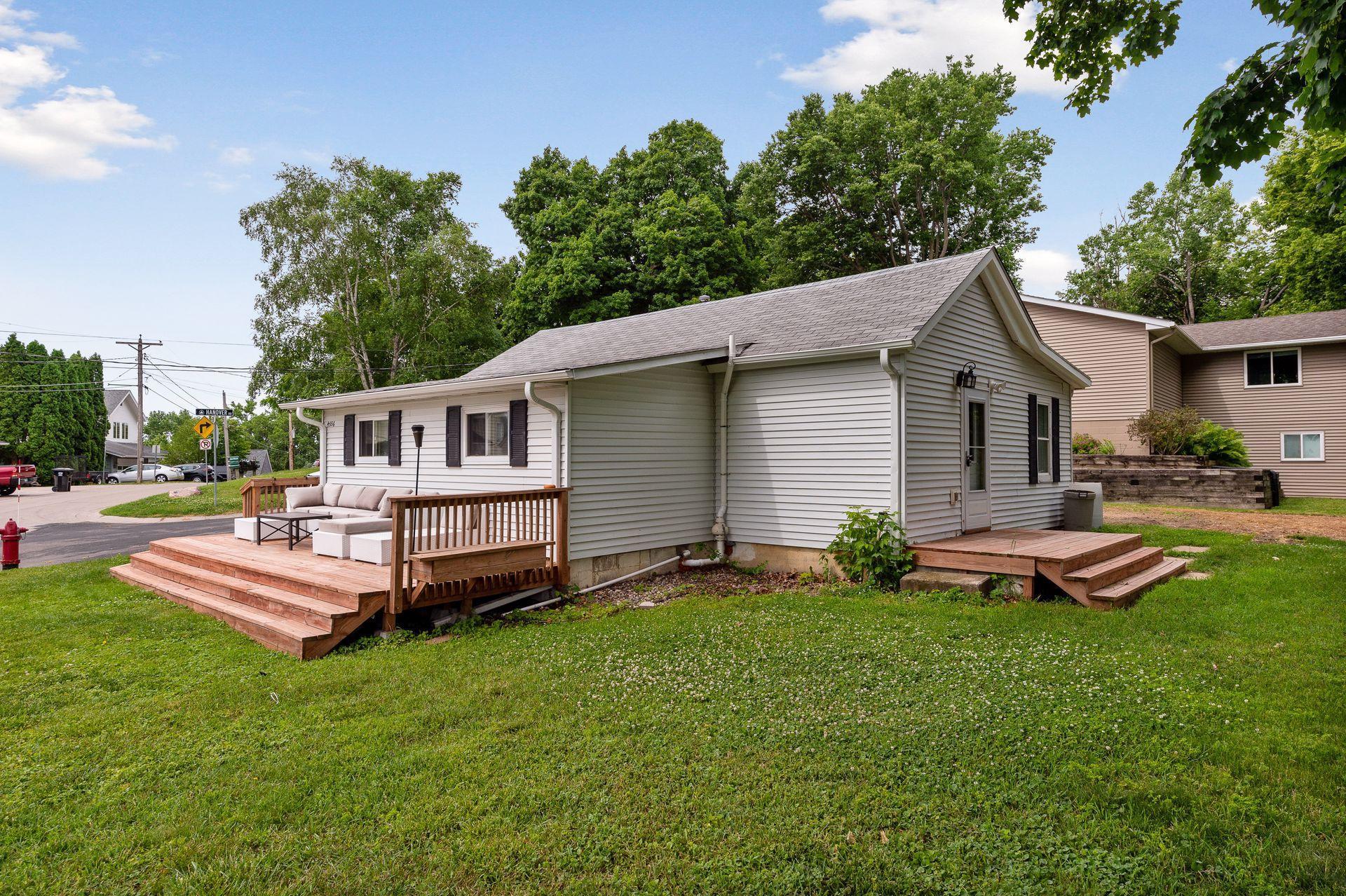 4556 Island View Drive