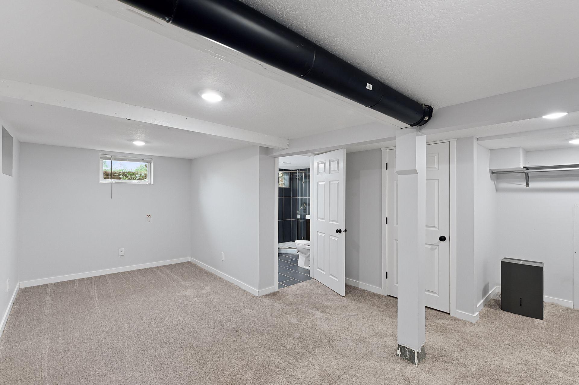 4556 Island View Drive