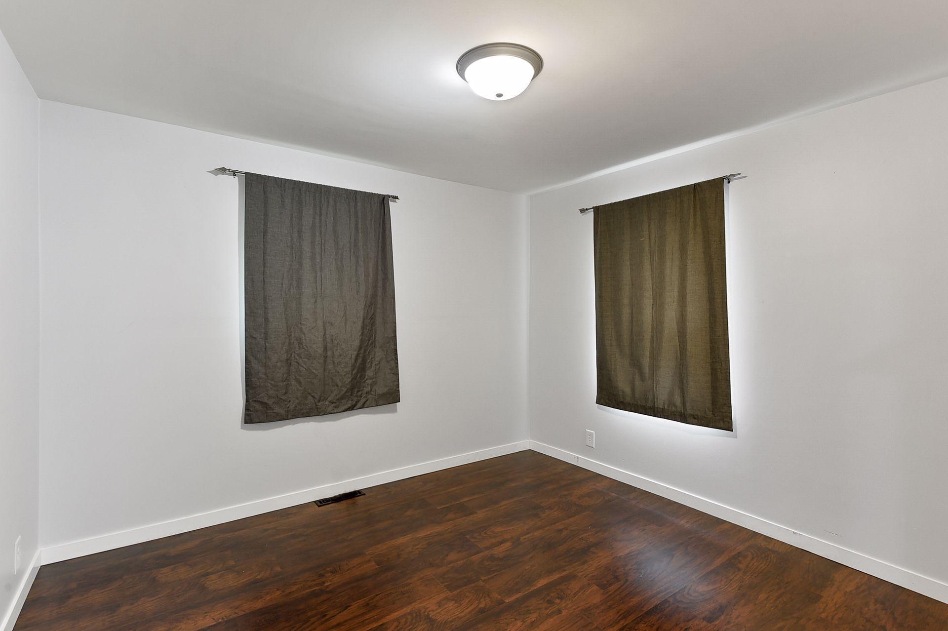 4556 Island View Drive