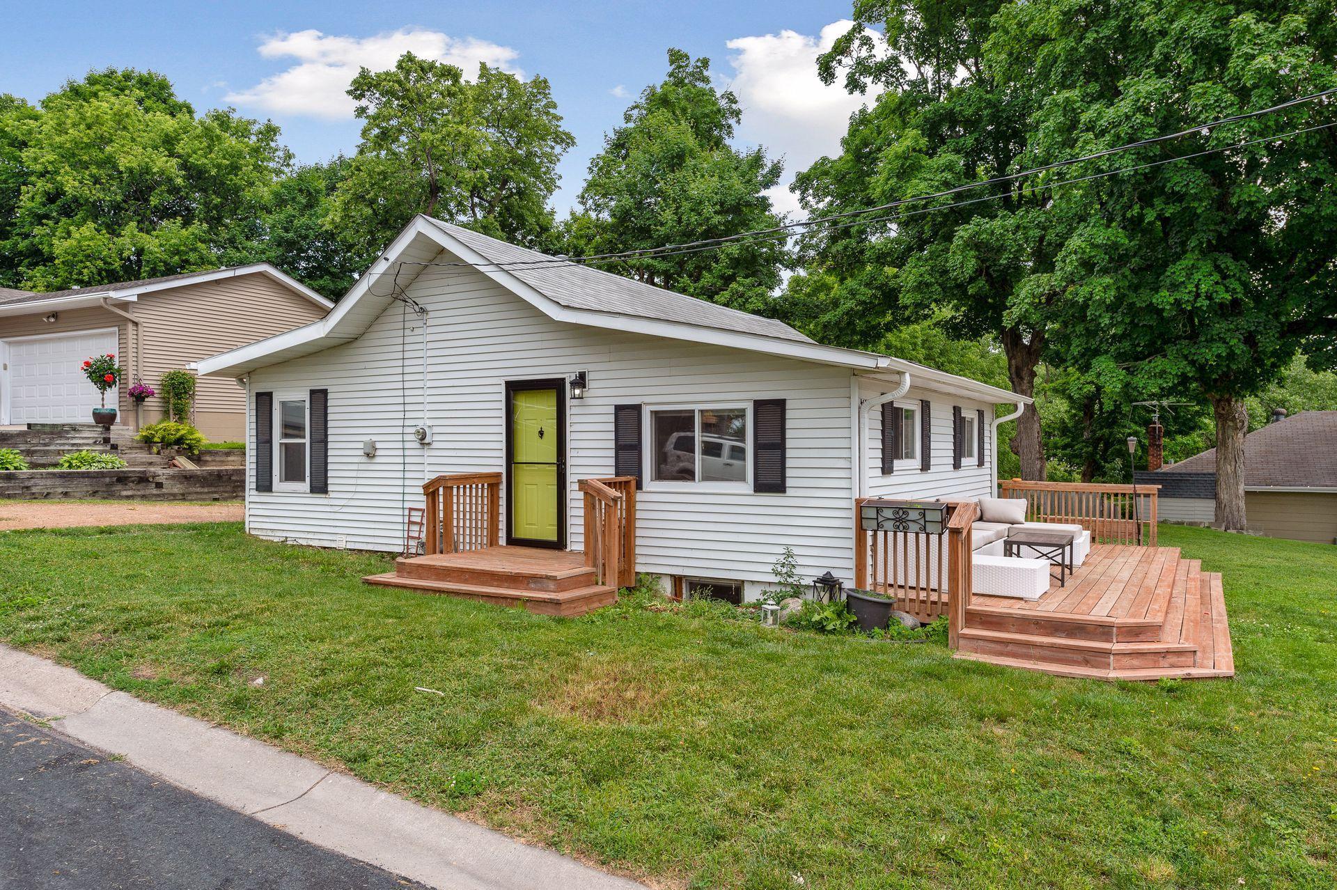 4556 Island View Drive
