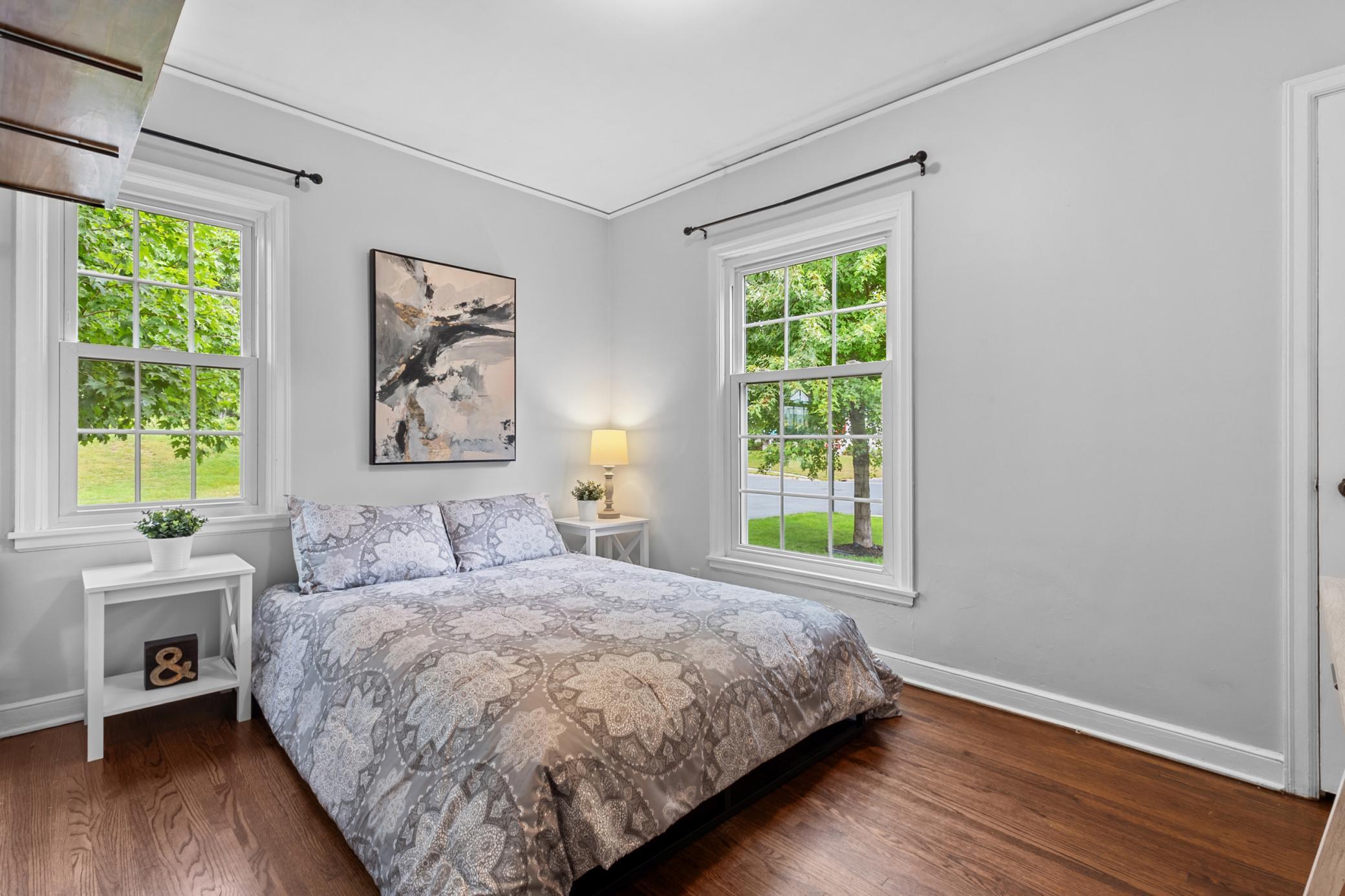 3200 Edgewood Avenue S