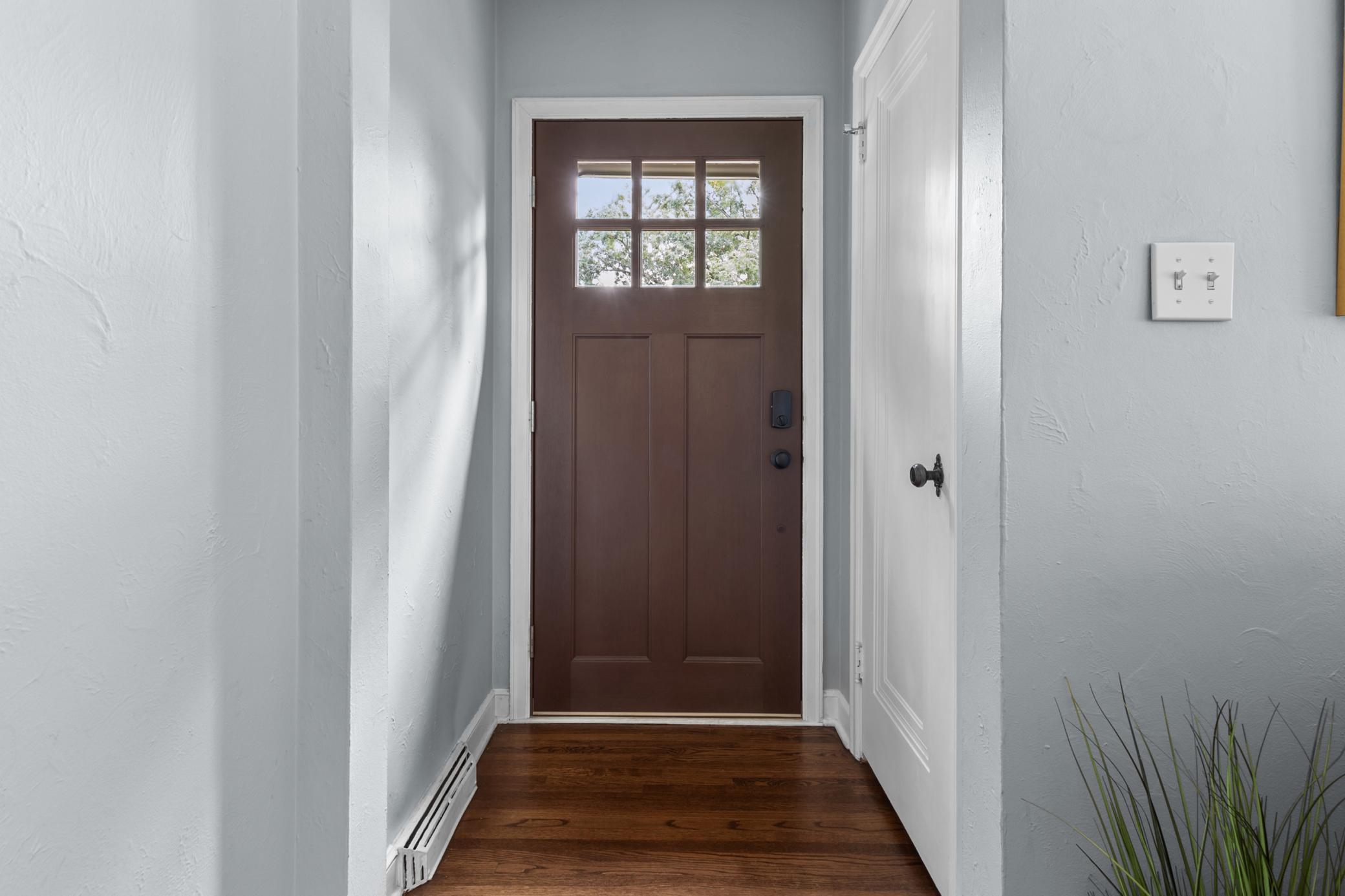 3200 Edgewood Avenue S