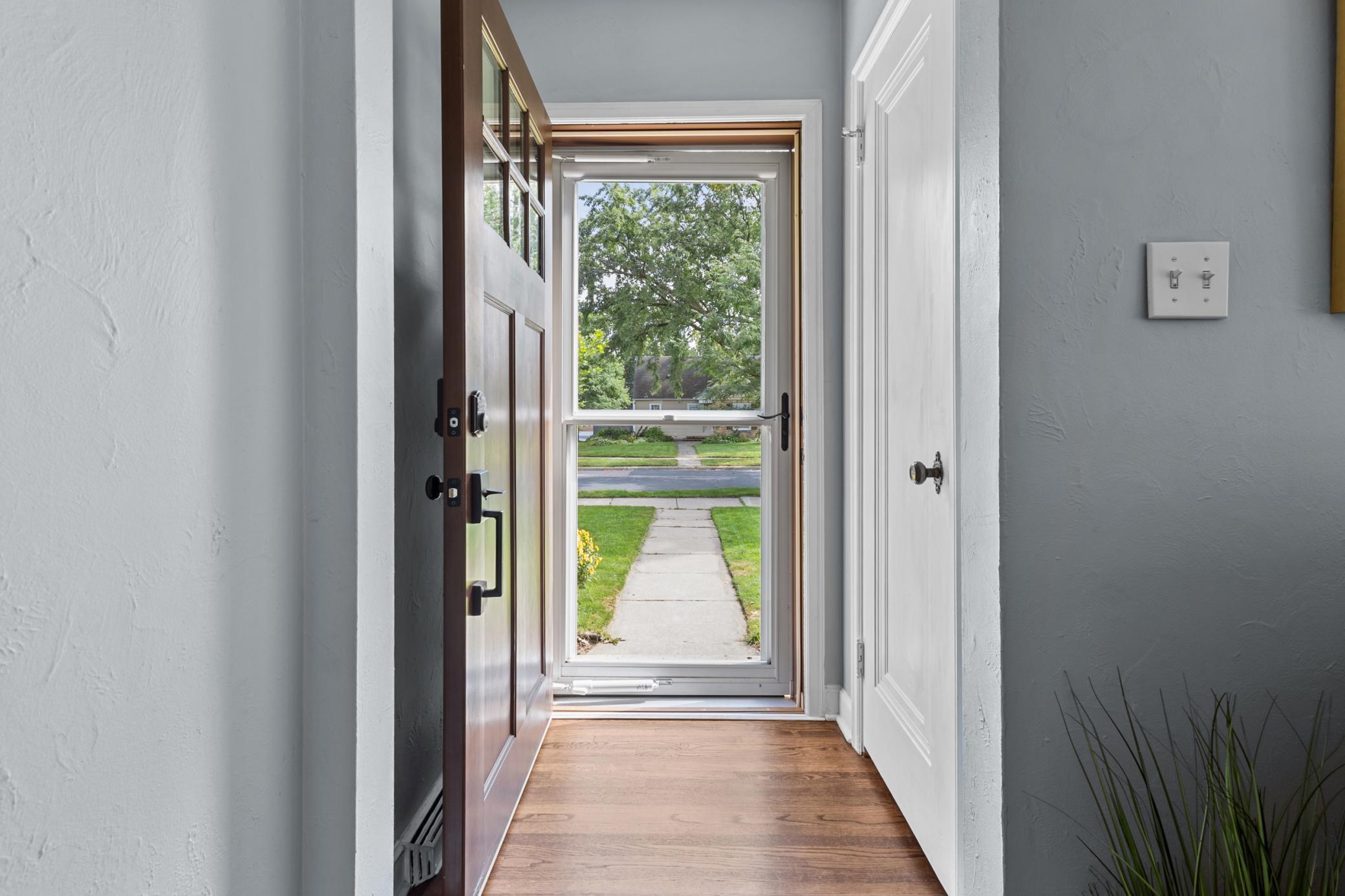 3200 Edgewood Avenue S