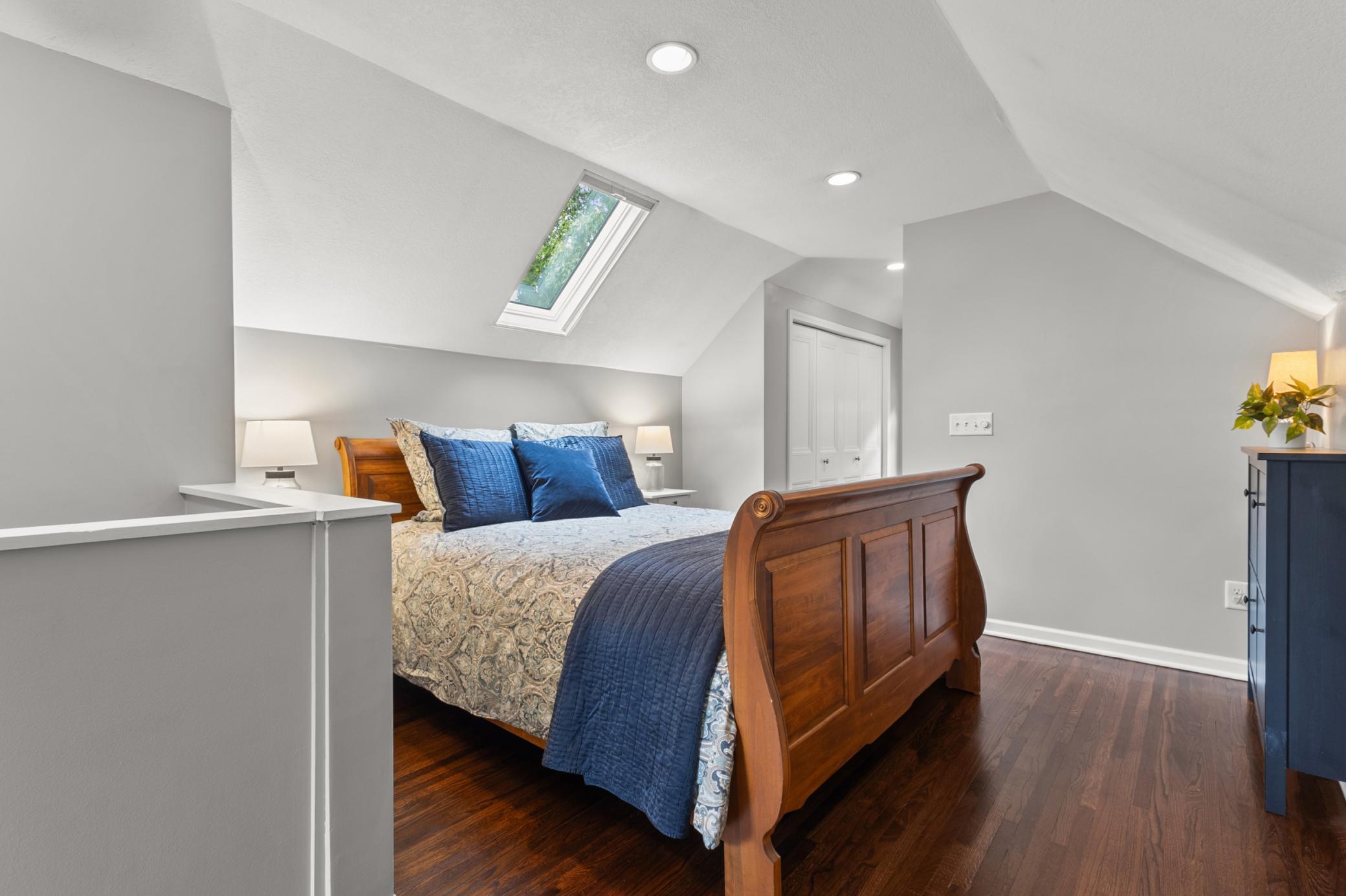 3200 Edgewood Avenue S