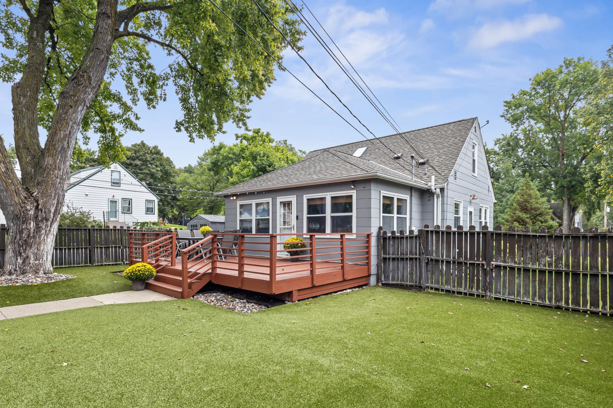 3200 Edgewood Avenue S