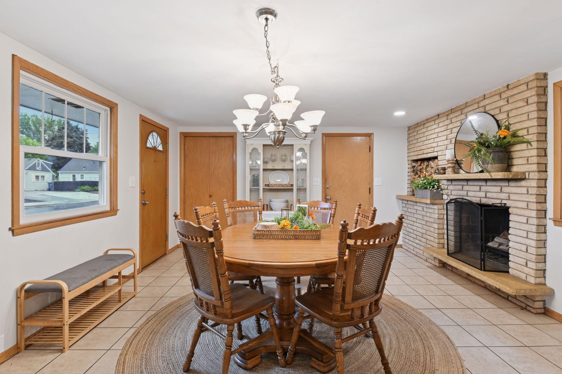 401 Jackson Avenue S