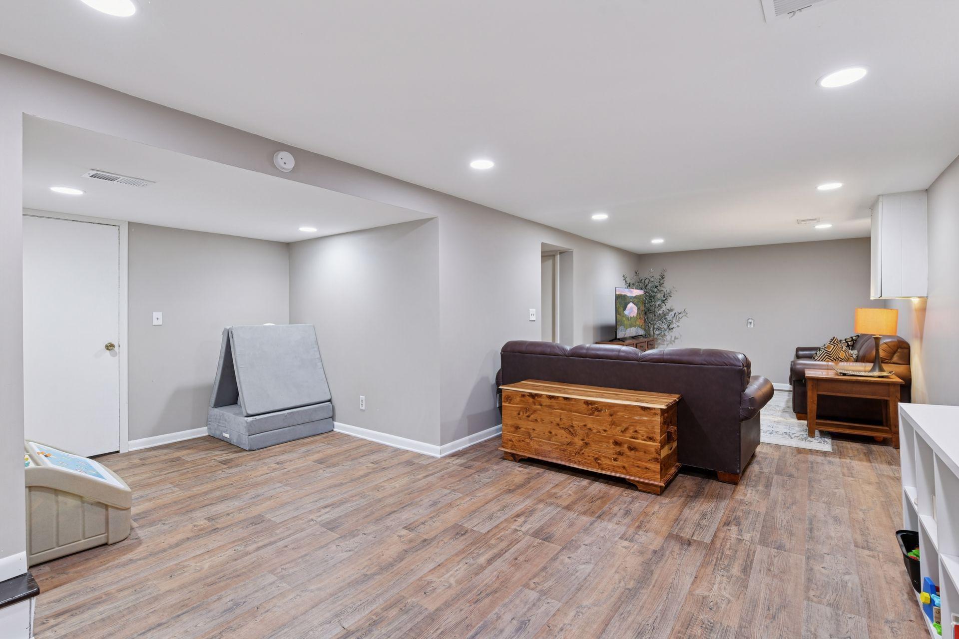 401 Jackson Avenue S